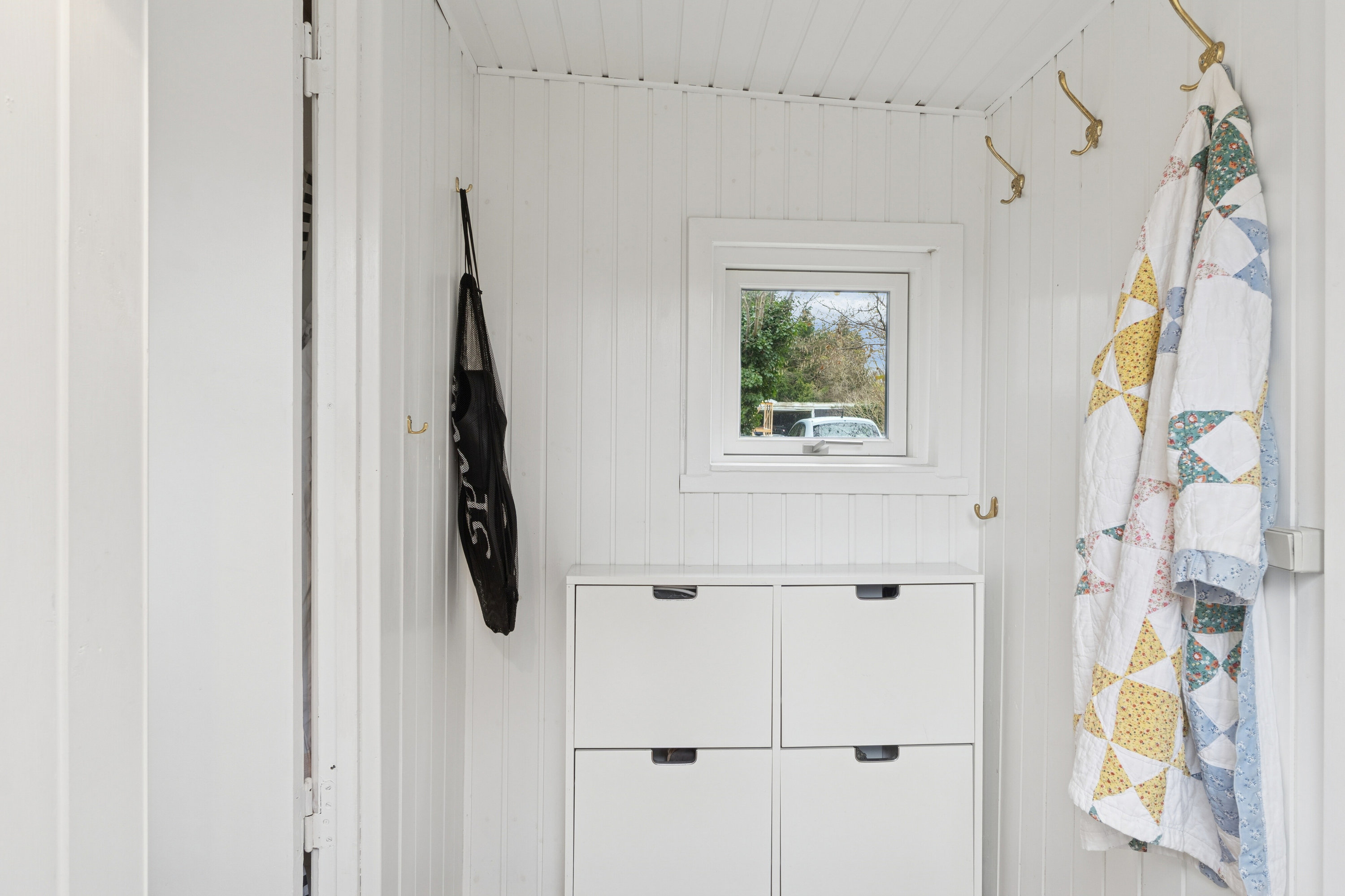 Fremhævet entré billede i fuldskærmstilstand. Billede af Jens Hansensvej 9, 3360 Liseleje