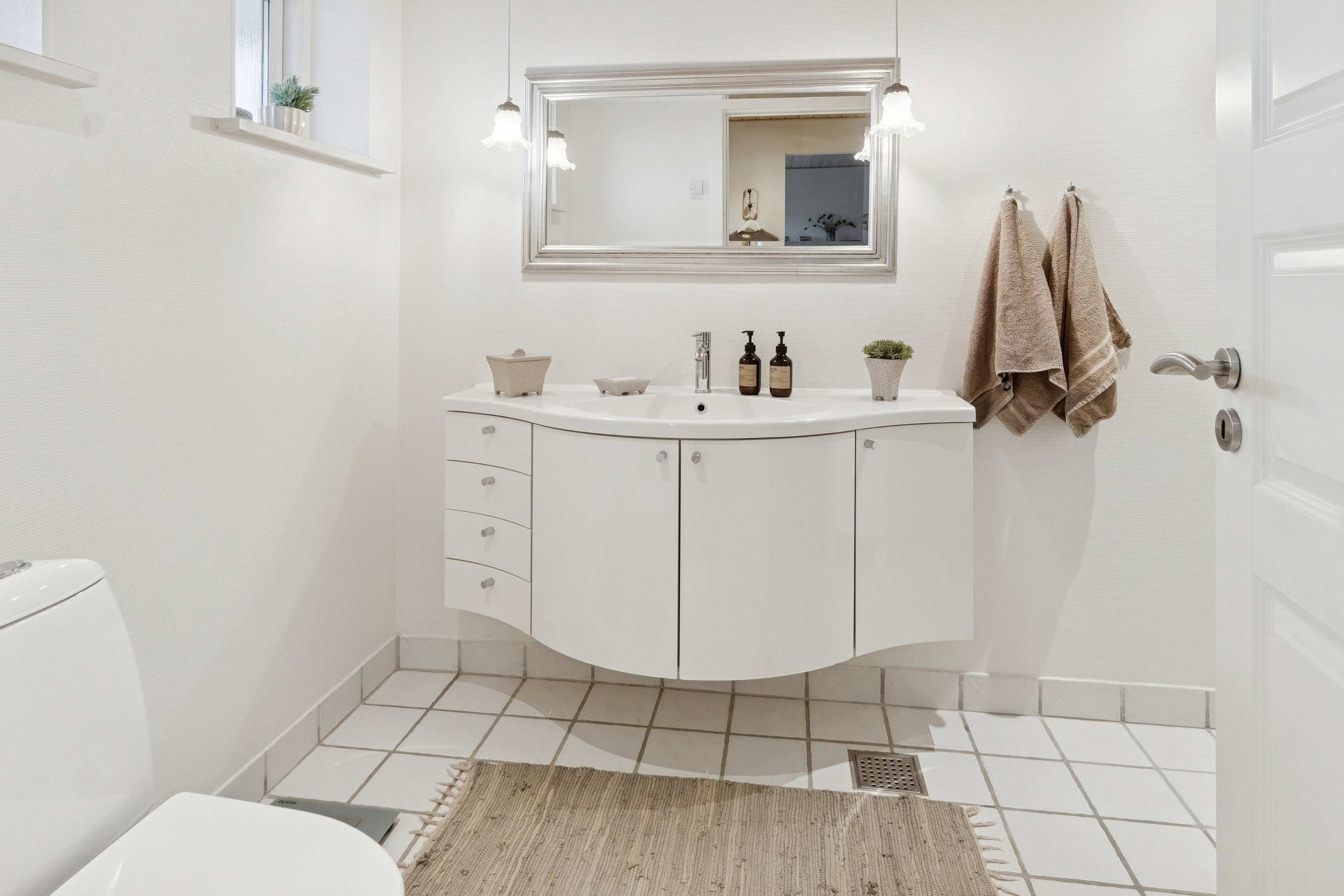 Fremhævet badeværelse billede i fuldskærmstilstand. Billede af Rørmosevej 40, 4400 Kalundborg