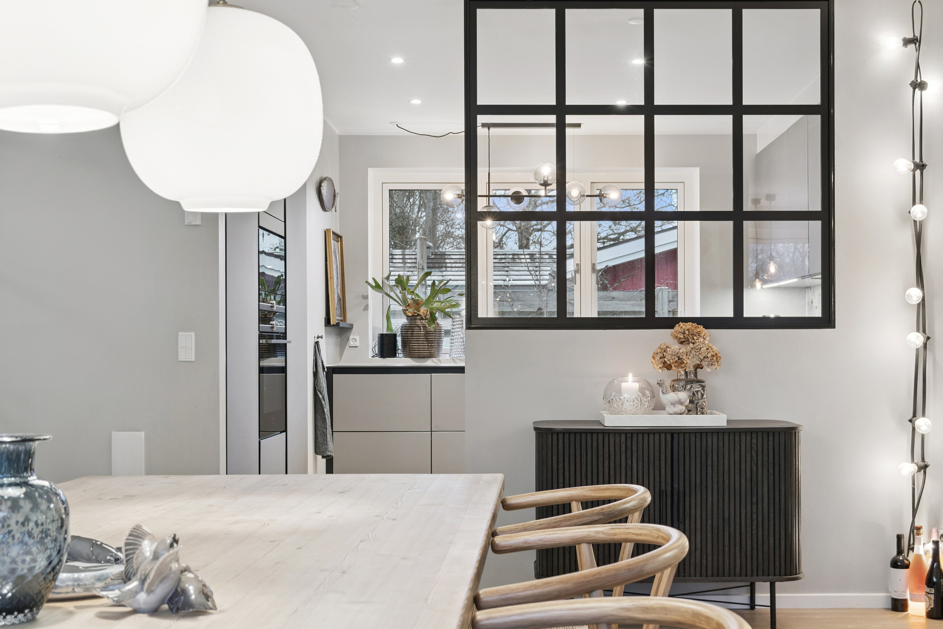 Fremhævet spisestue billede i fuldskærmstilstand. Billede af Sommervej 13, 4040 Jyllinge