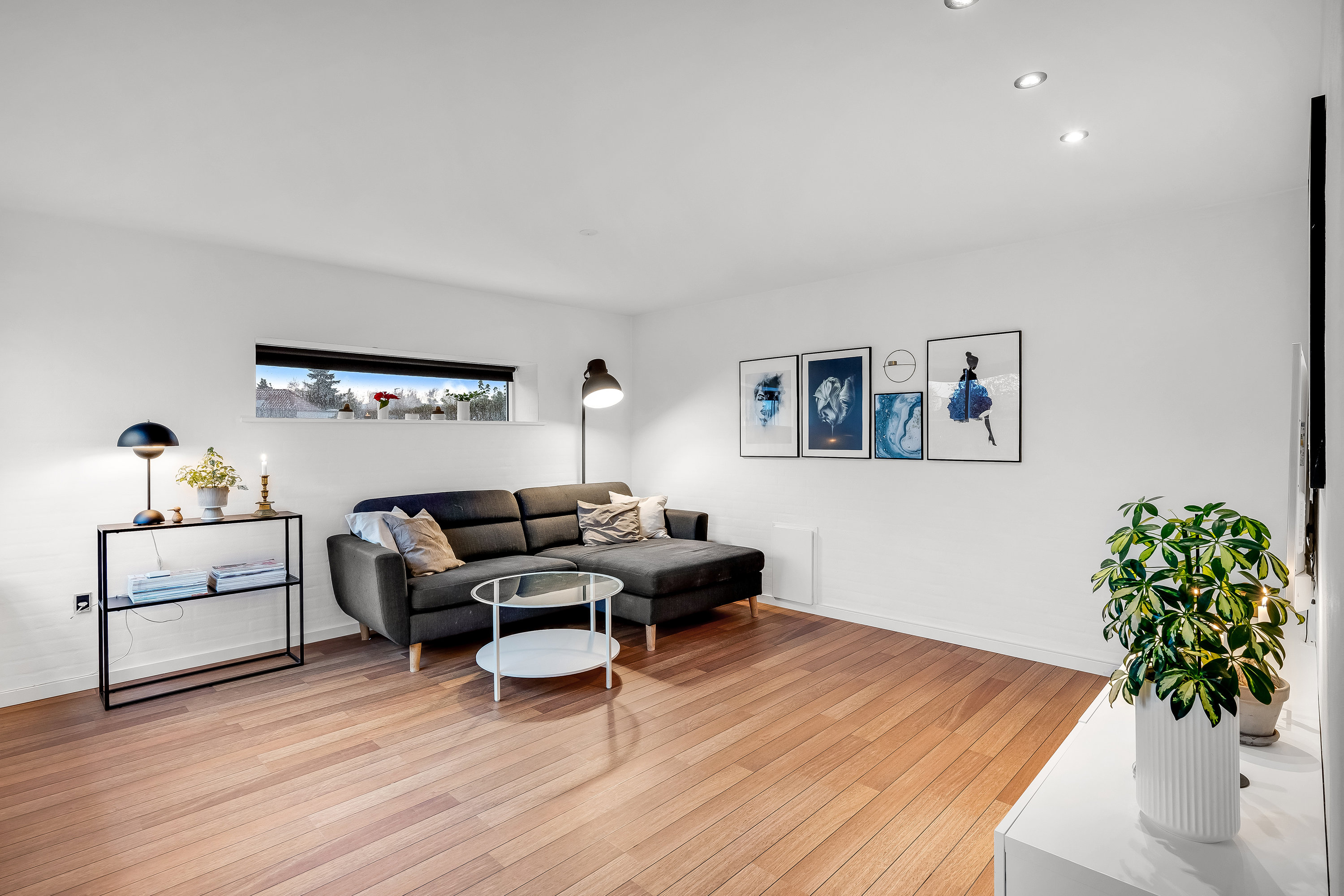 Fremhævet stue billede i fuldskærmstilstand. Billede af Jørgensgaardvej 19, 6240 Løgumkloster