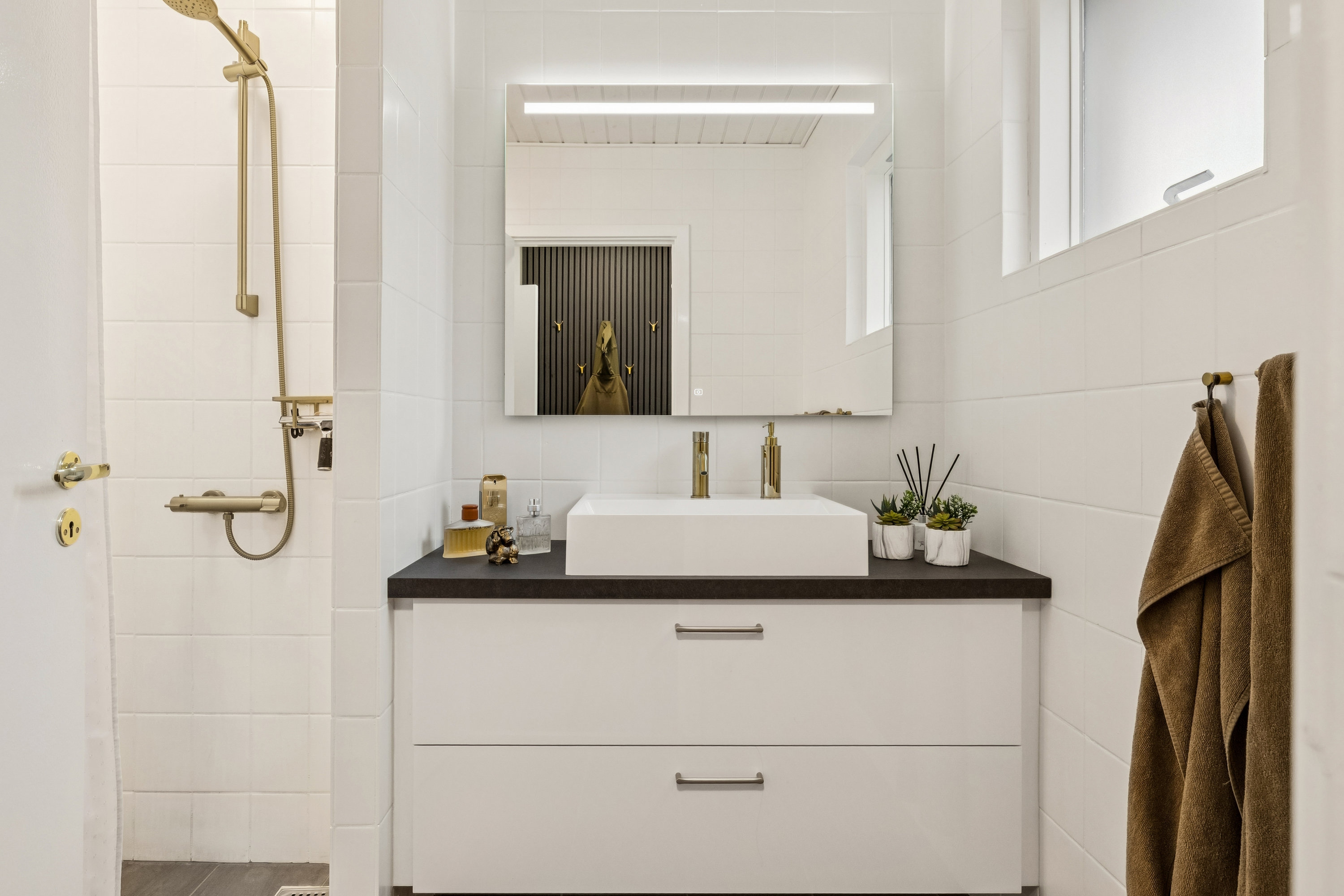 Fremhævet badeværelse billede i fuldskærmstilstand. Billede af Forsythiavej 11, Hørby, 9500 Hobro