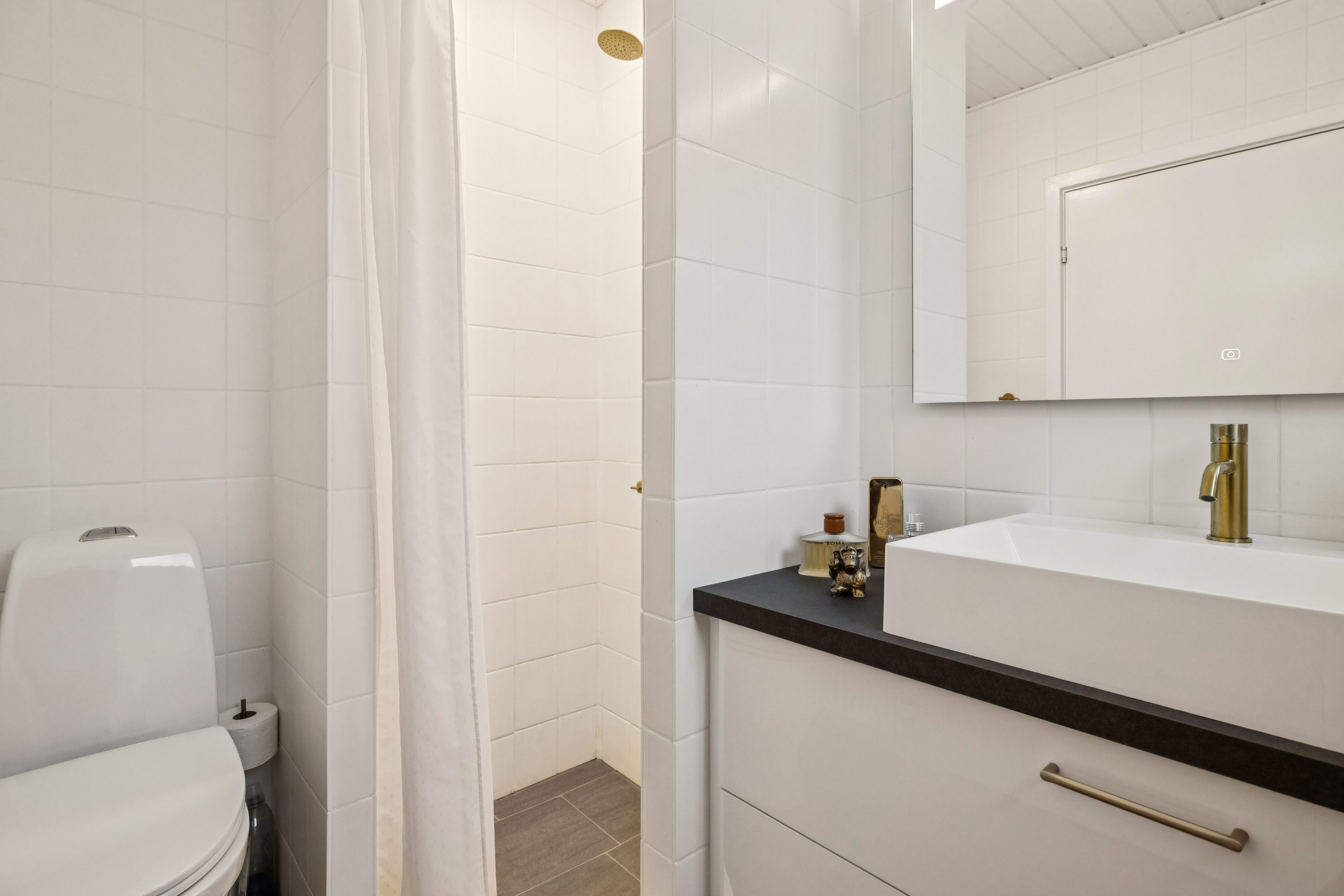 Fremhævet badeværelse billede i fuldskærmstilstand. Billede af Forsythiavej 11, Hørby, 9500 Hobro