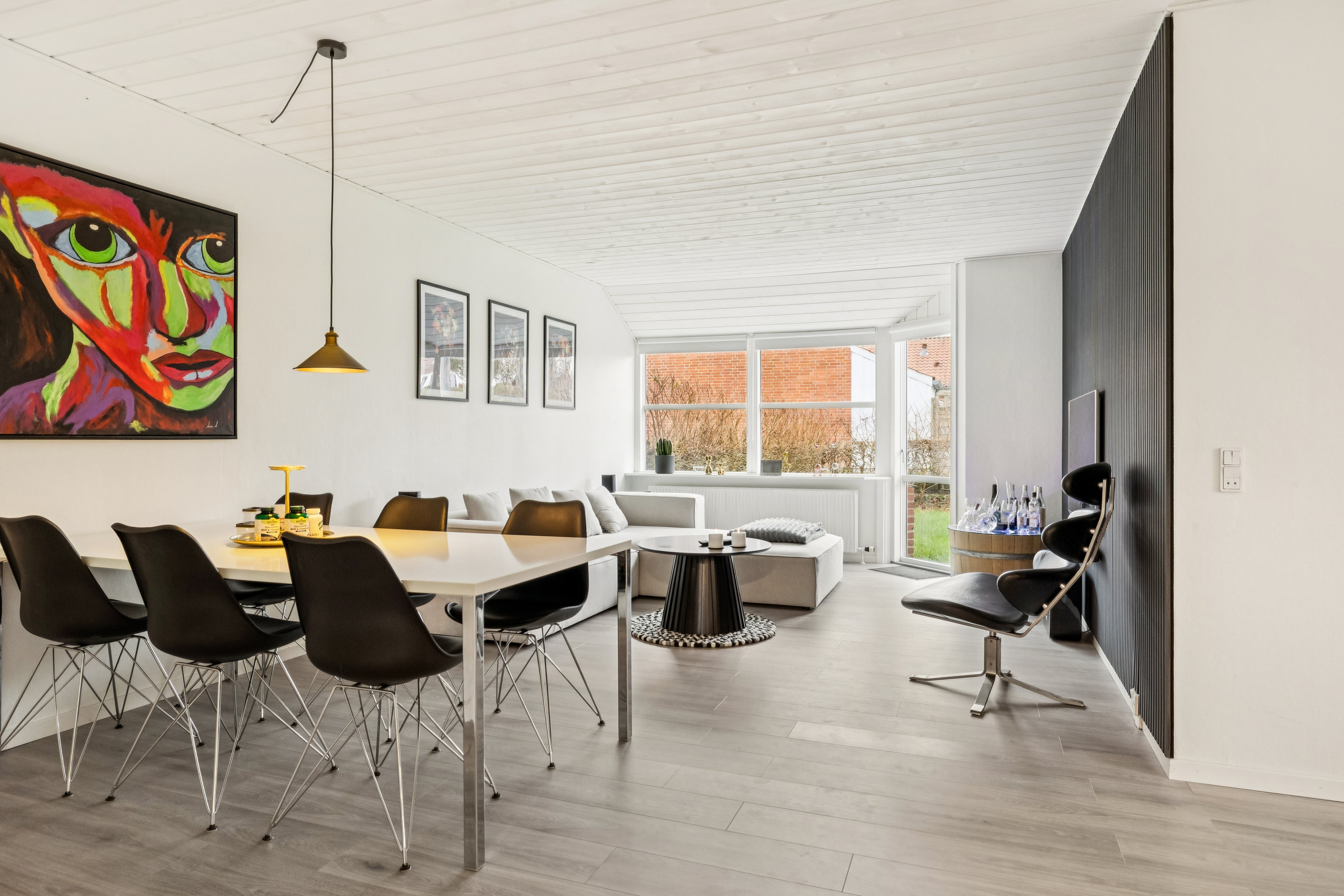 Fremhævet stue billede i fuldskærmstilstand. Billede af Forsythiavej 11, Hørby, 9500 Hobro