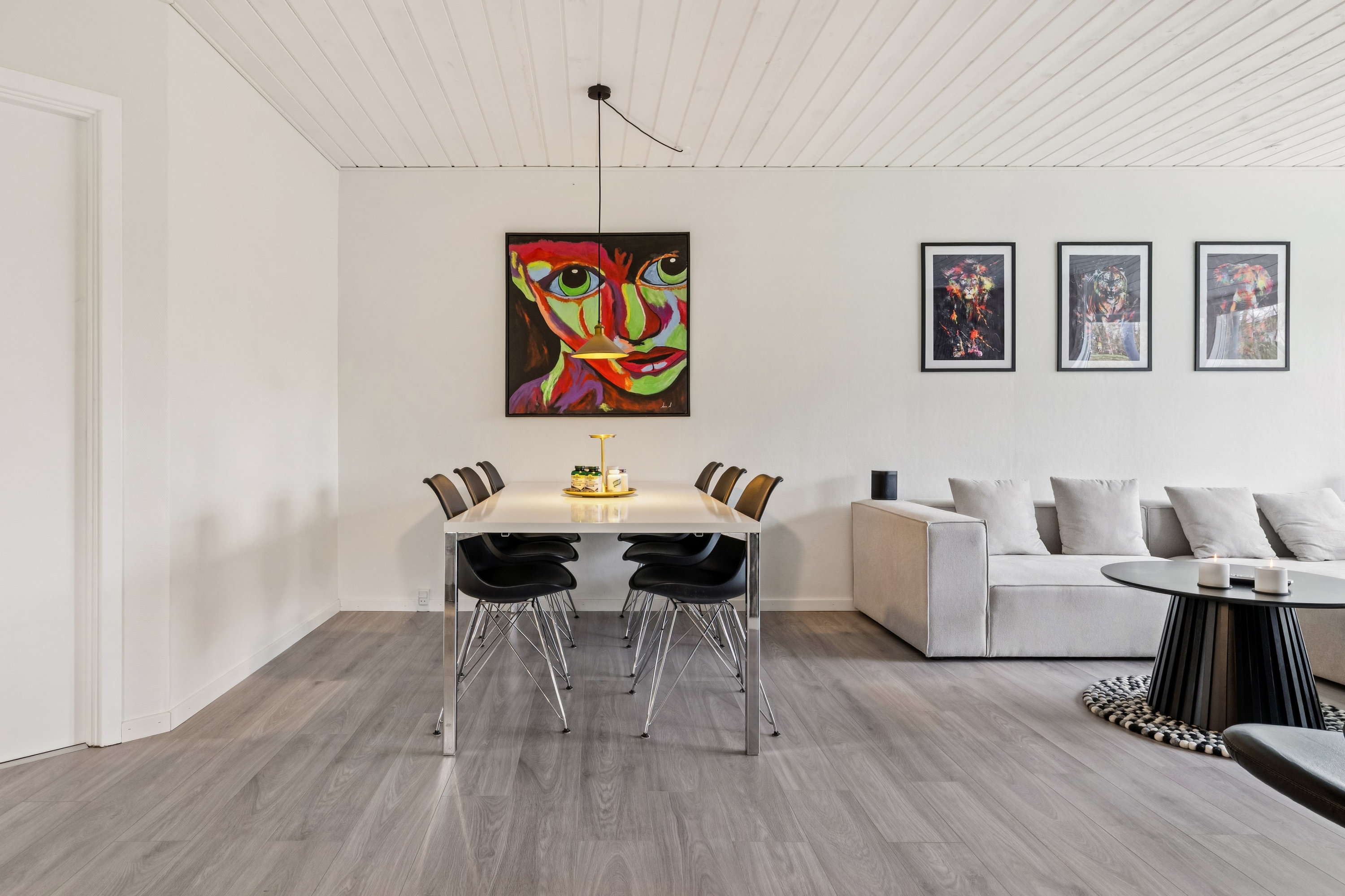 Fremhævet stue billede i fuldskærmstilstand. Billede af Forsythiavej 11, Hørby, 9500 Hobro