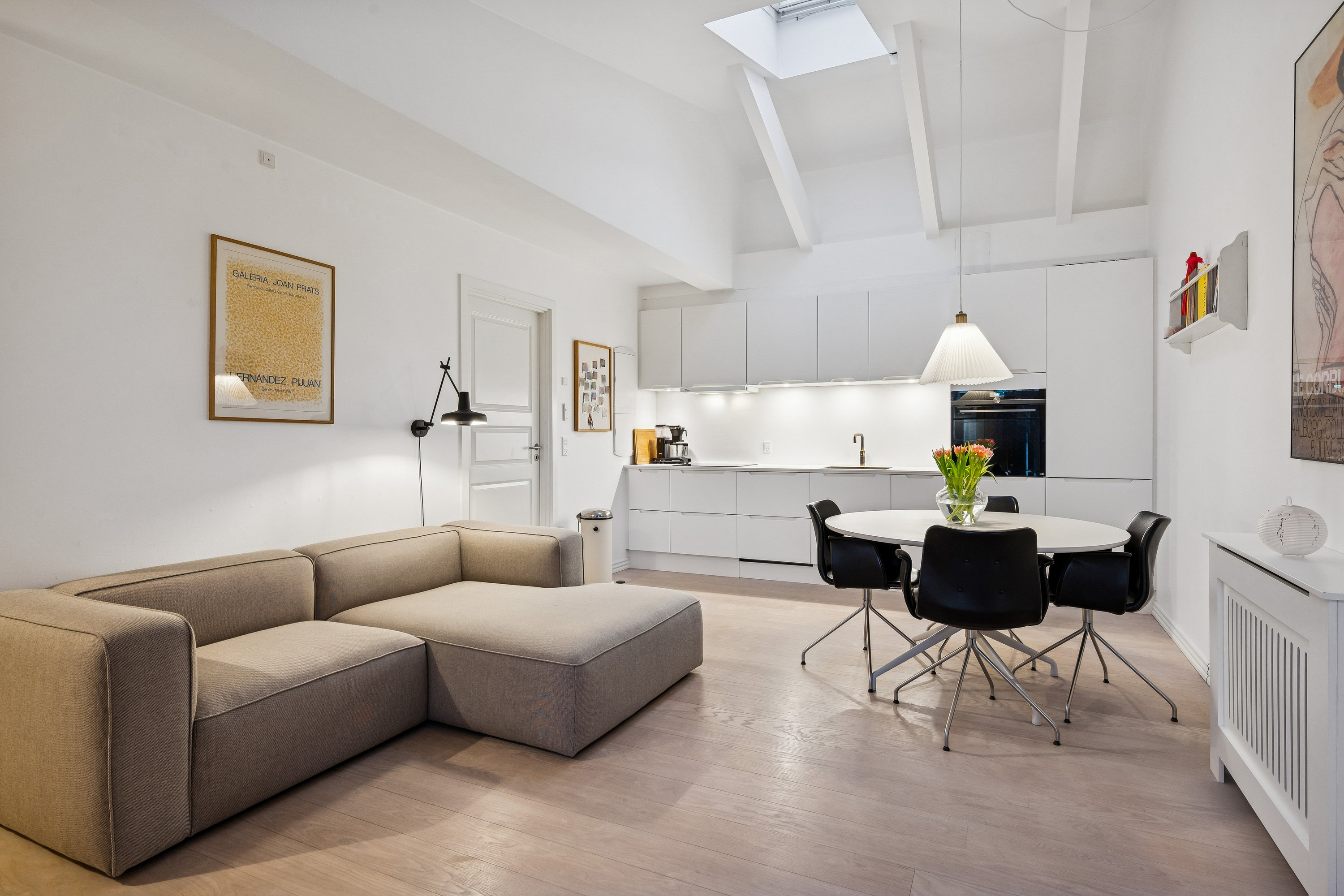 Miniaturebillede 1: stue. Billede af Mønsgade 8A, 3. 3., 8000 Aarhus C