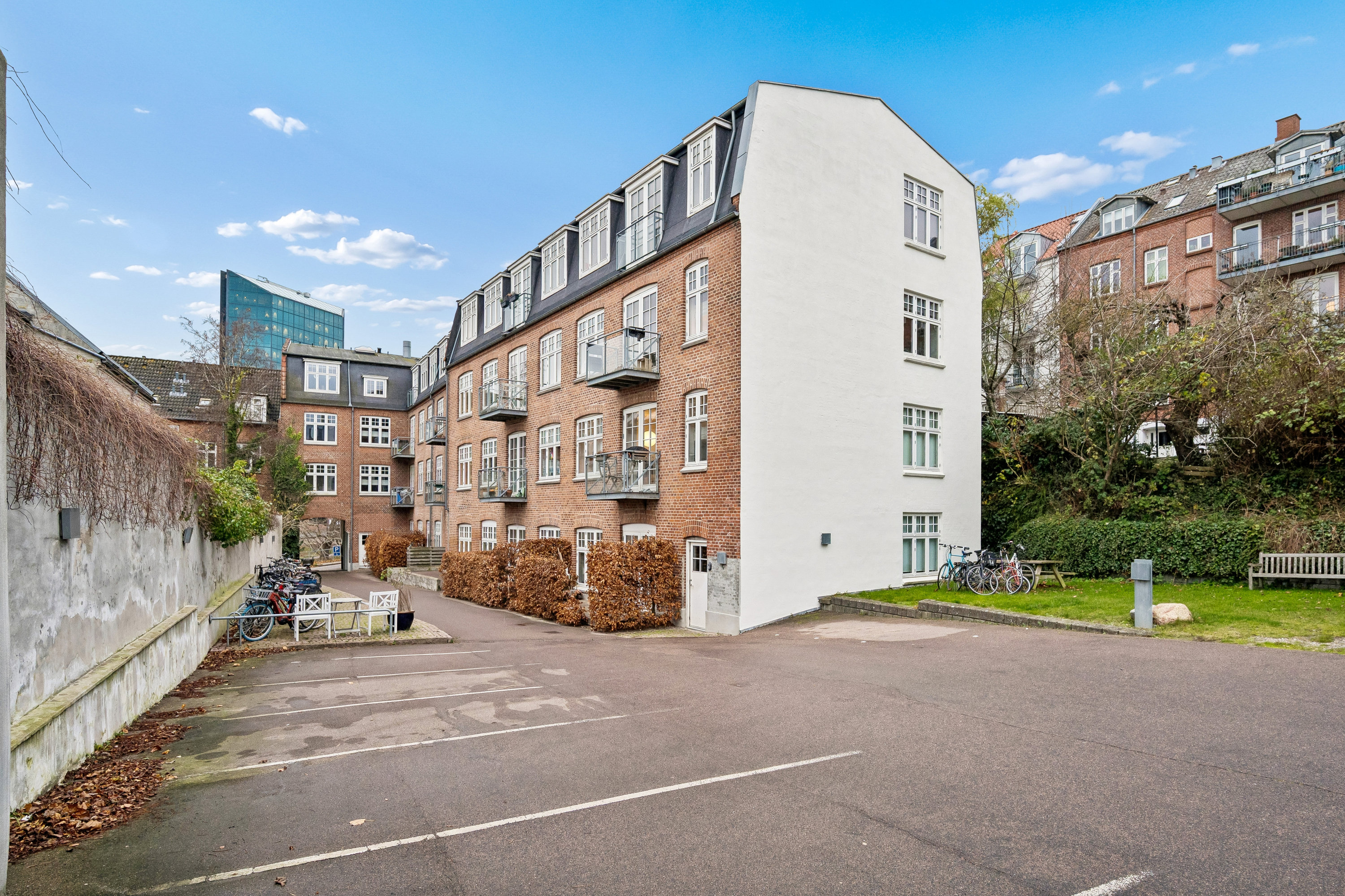 Fremhævet andet billede i fuldskærmstilstand. Billede af Mønsgade 8A, 3. 3., 8000 Aarhus C