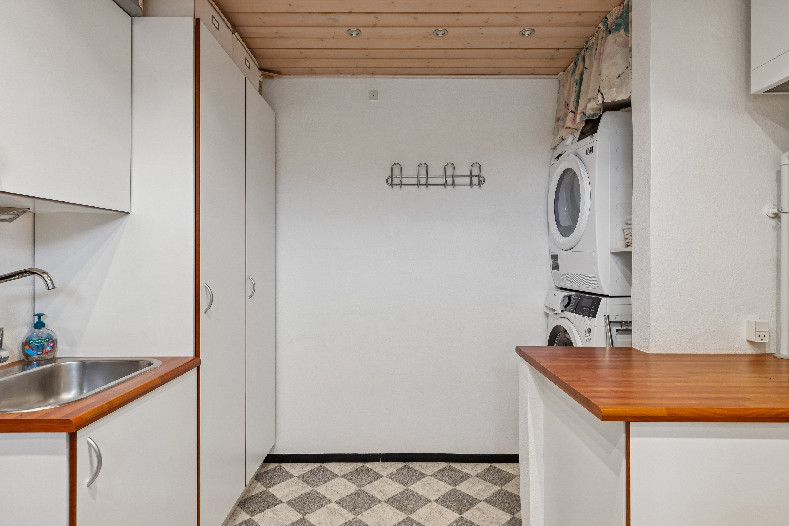 Fremhævet badeværelse billede i fuldskærmstilstand. Billede af I.P.Jacobsens Vej 12, 6400 Sønderborg