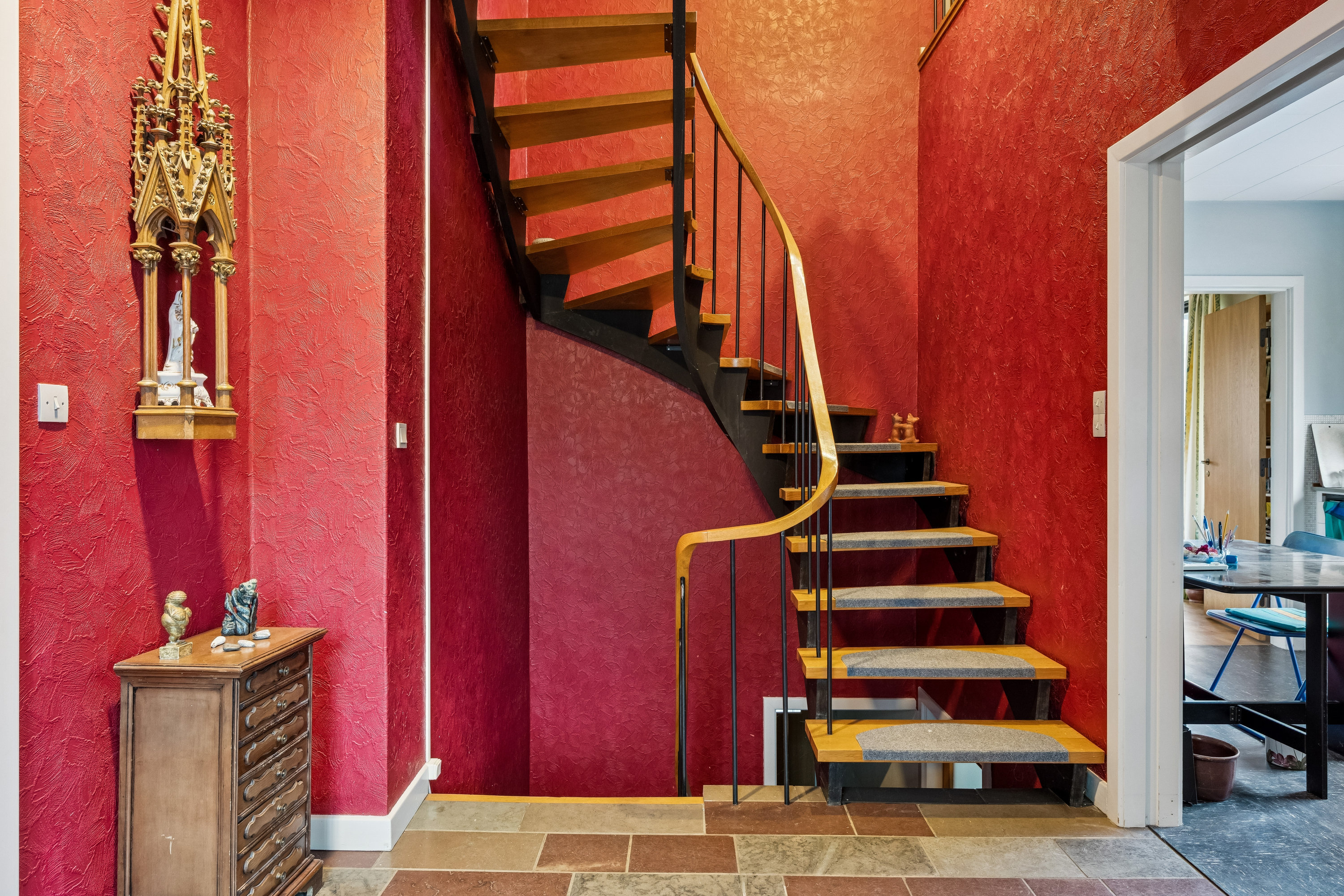 Fremhævet trappe billede i fuldskærmstilstand. Billede af Rougsøvej 30, Spidsborg, 8961 Allingåbro