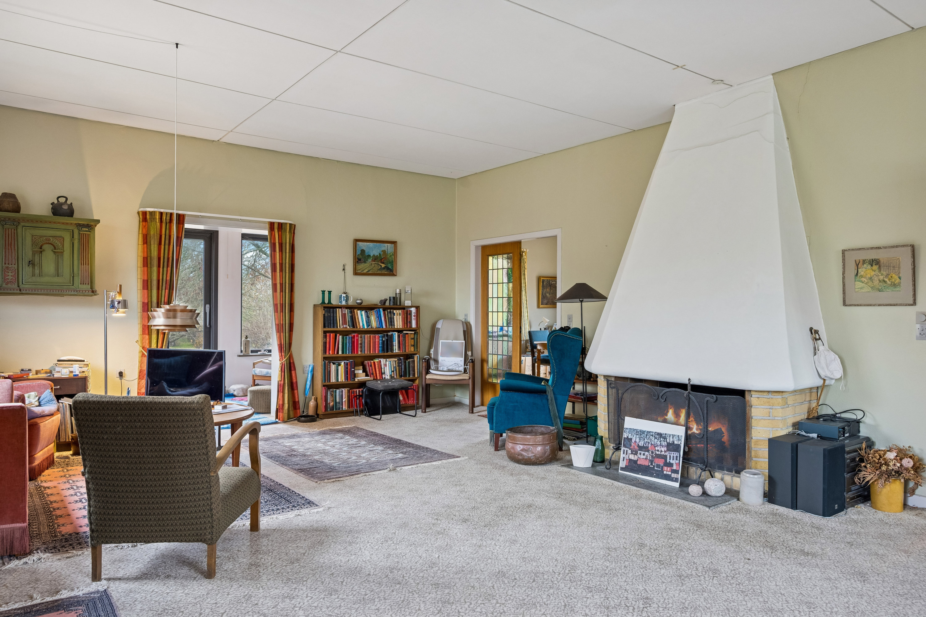 Fremhævet stue billede i fuldskærmstilstand. Billede af Rougsøvej 30, Spidsborg, 8961 Allingåbro