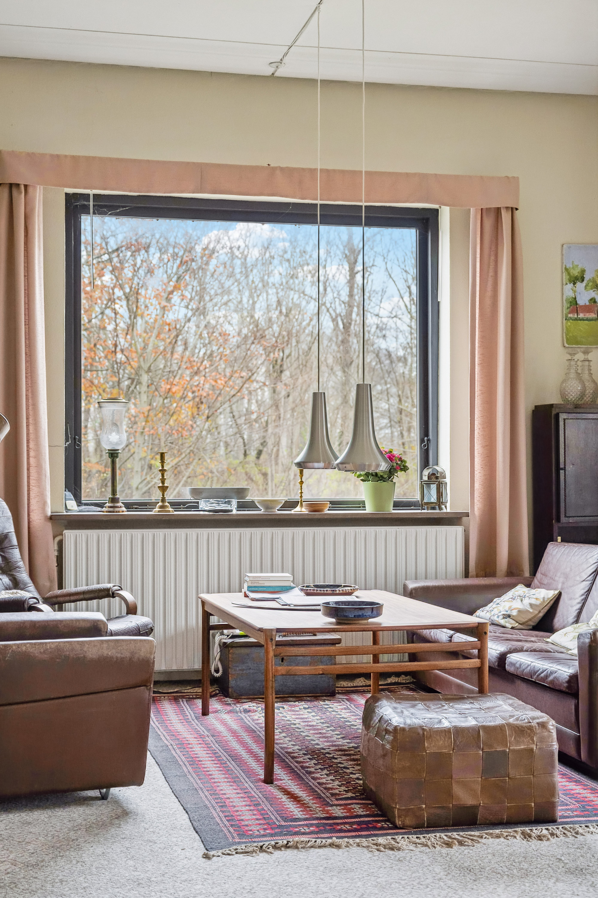 Fremhævet stue billede i fuldskærmstilstand. Billede af Rougsøvej 30, Spidsborg, 8961 Allingåbro