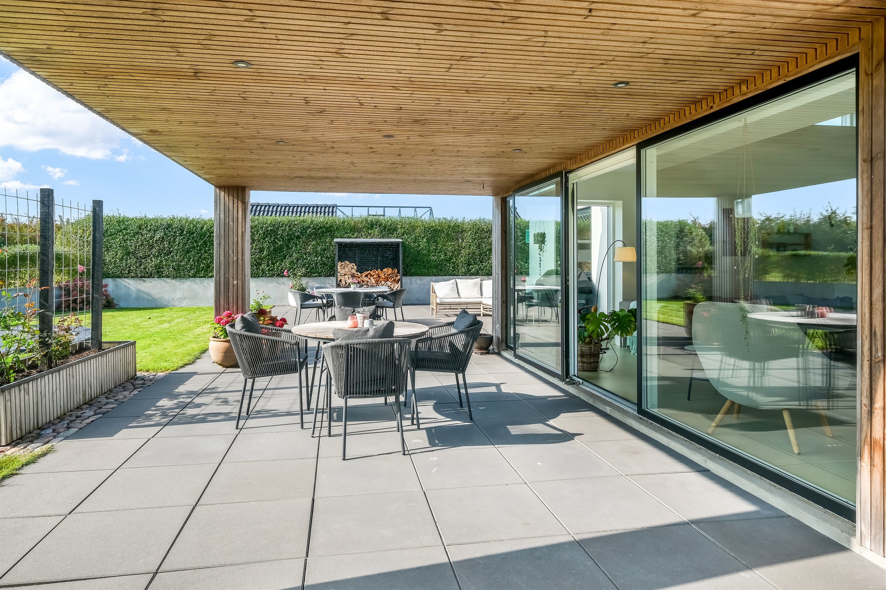 Fremhævet terrasse billede i fuldskærmstilstand. Billede af Råbjergvej 25, Sørup, 9530 Støvring