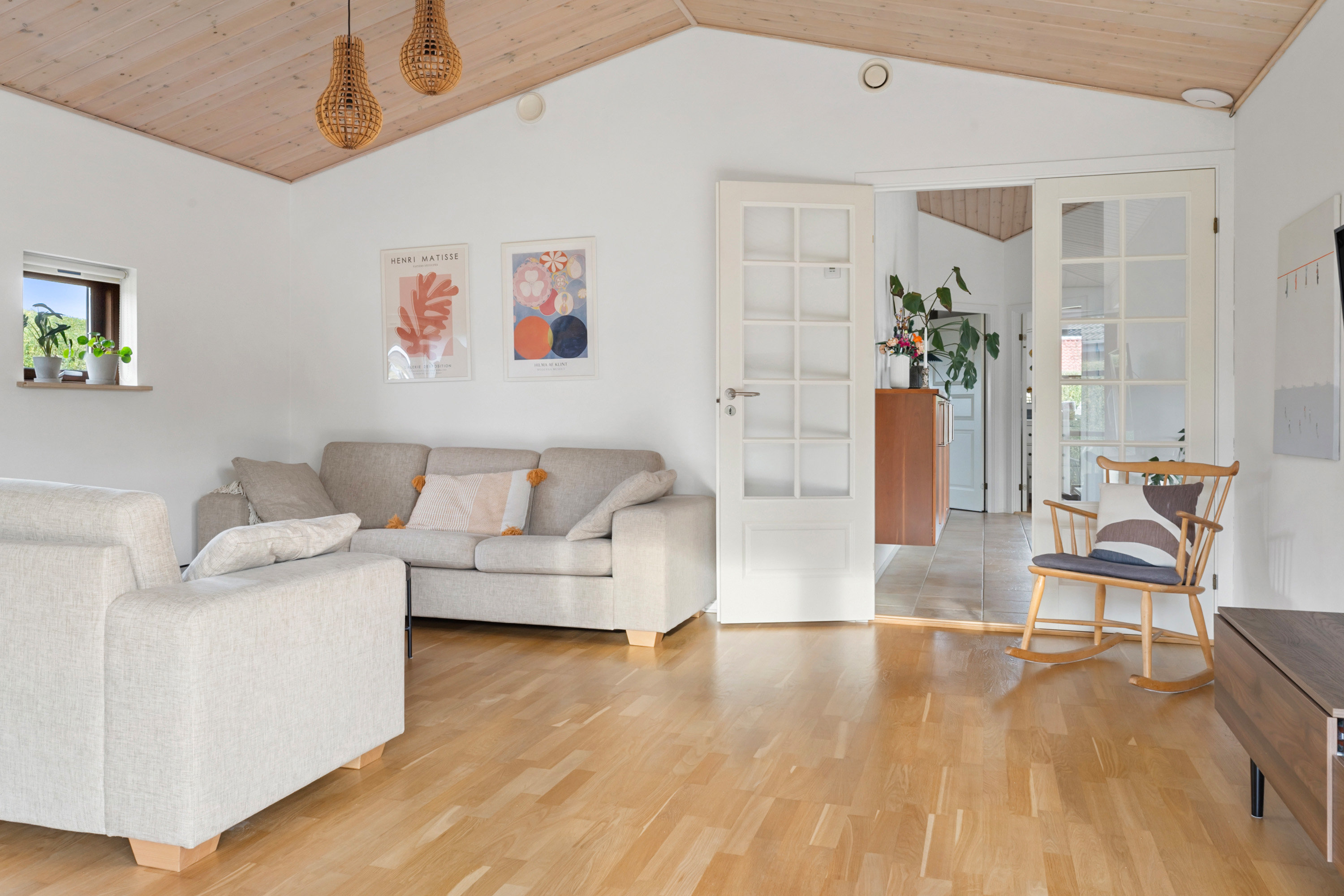 Fremhævet stue billede i fuldskærmstilstand. Billede af Augustvænget 3, 8700 Horsens