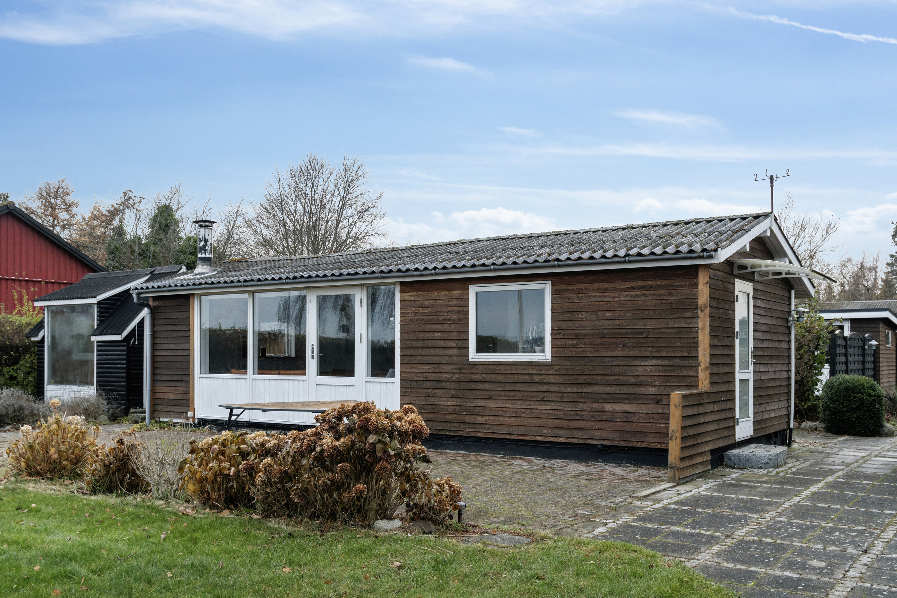 Fremhævet set fra vejen billede i fuldskærmstilstand. Billede af Fyrrevang 13, Abildøre, 4560 Vig