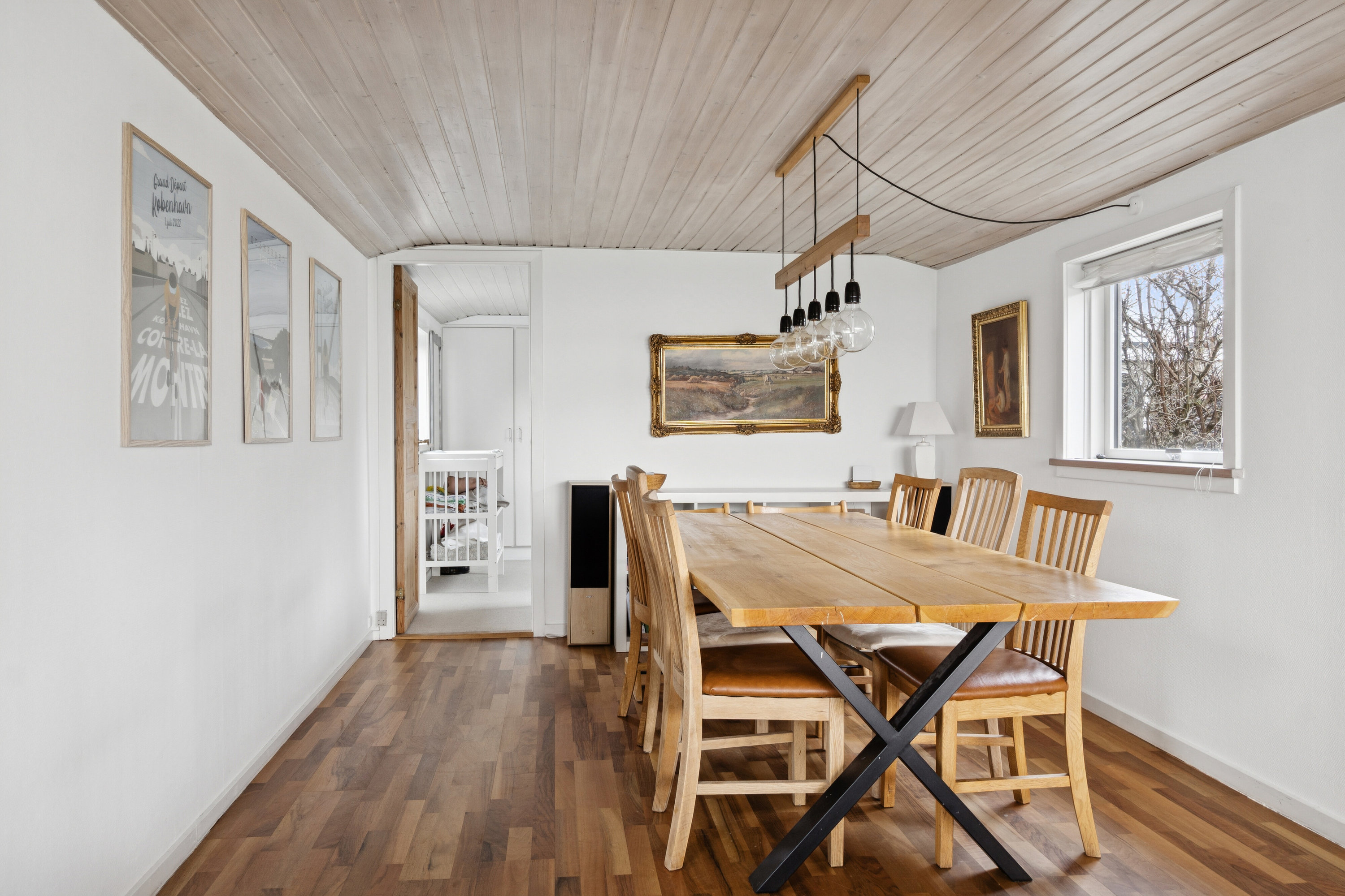 Fremhævet spisestue billede i fuldskærmstilstand. Billede af Fyrrevang 13, Abildøre, 4560 Vig