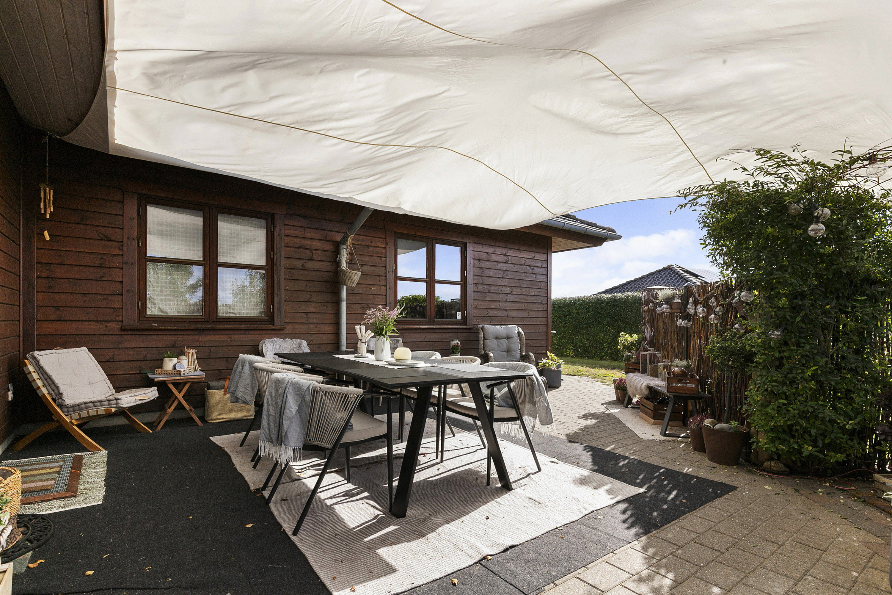 Fremhævet terrasse billede i fuldskærmstilstand. Billede af Rugmarken 162, 9690 Fjerritslev