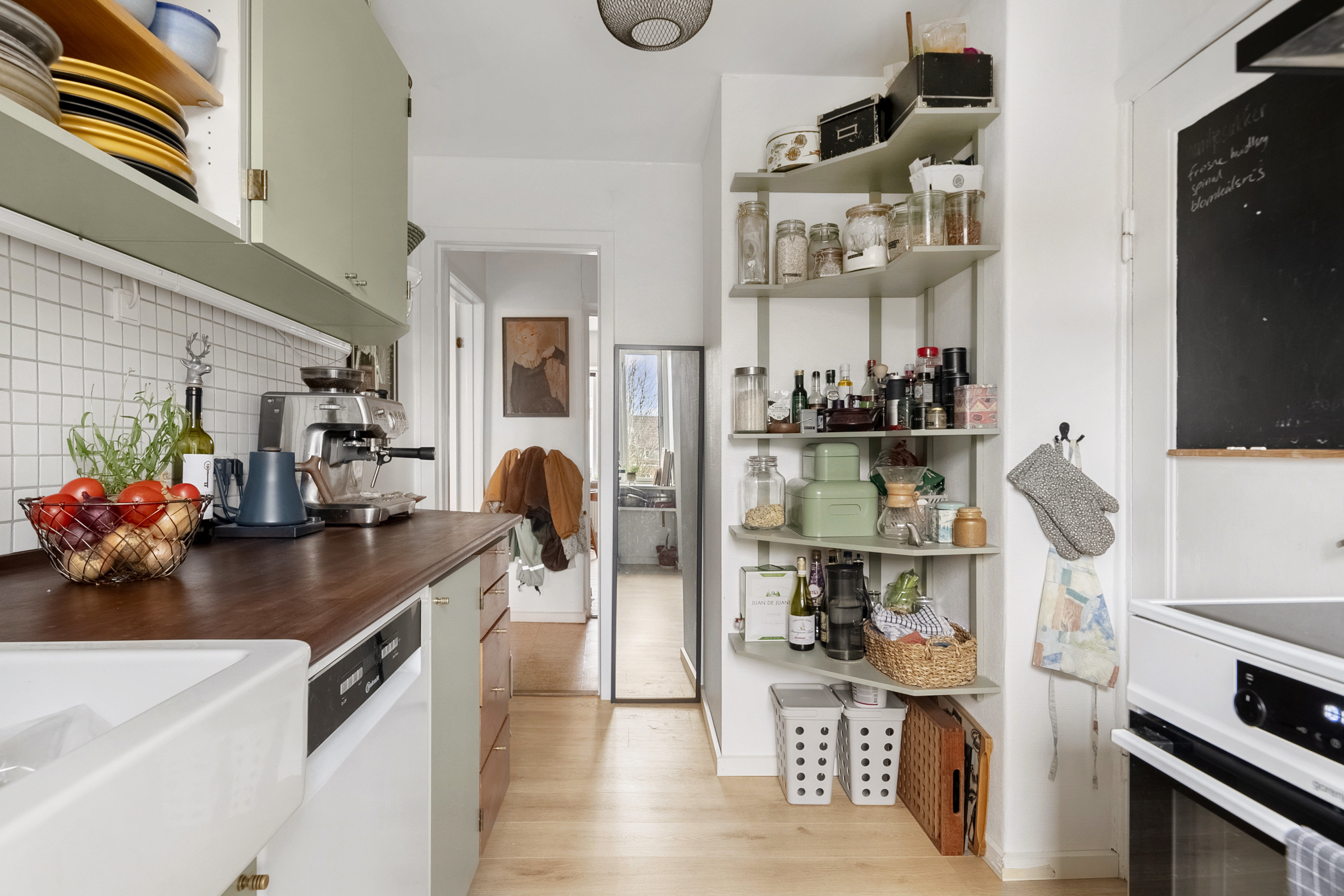 Fremhævet køkken billede i fuldskærmstilstand. Billede af Willemoesgade 64, st.. th., Trøjborg, 8200 Aarhus N