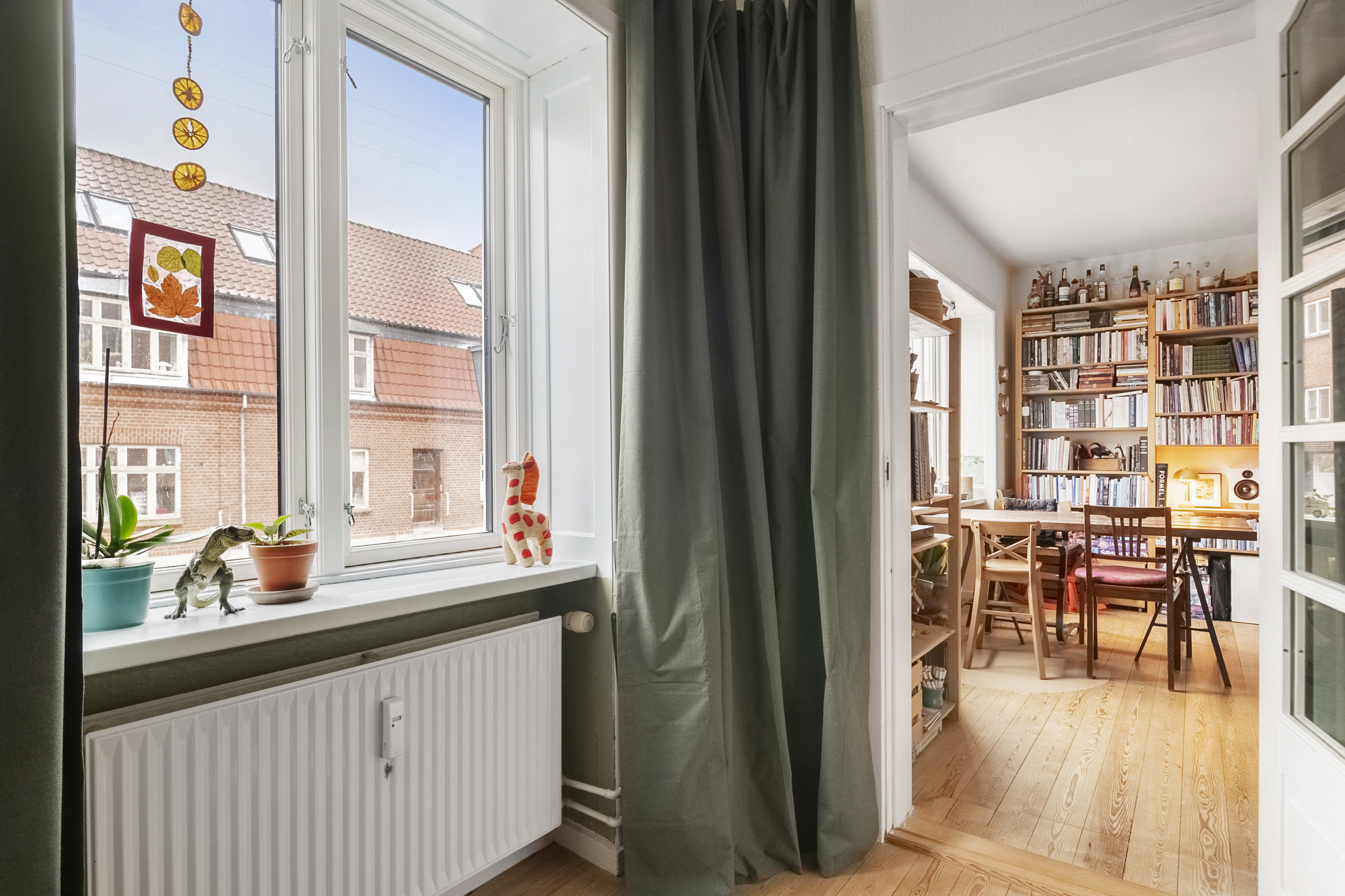 Fremhævet kontor billede i fuldskærmstilstand. Billede af Willemoesgade 64, st.. th., Trøjborg, 8200 Aarhus N