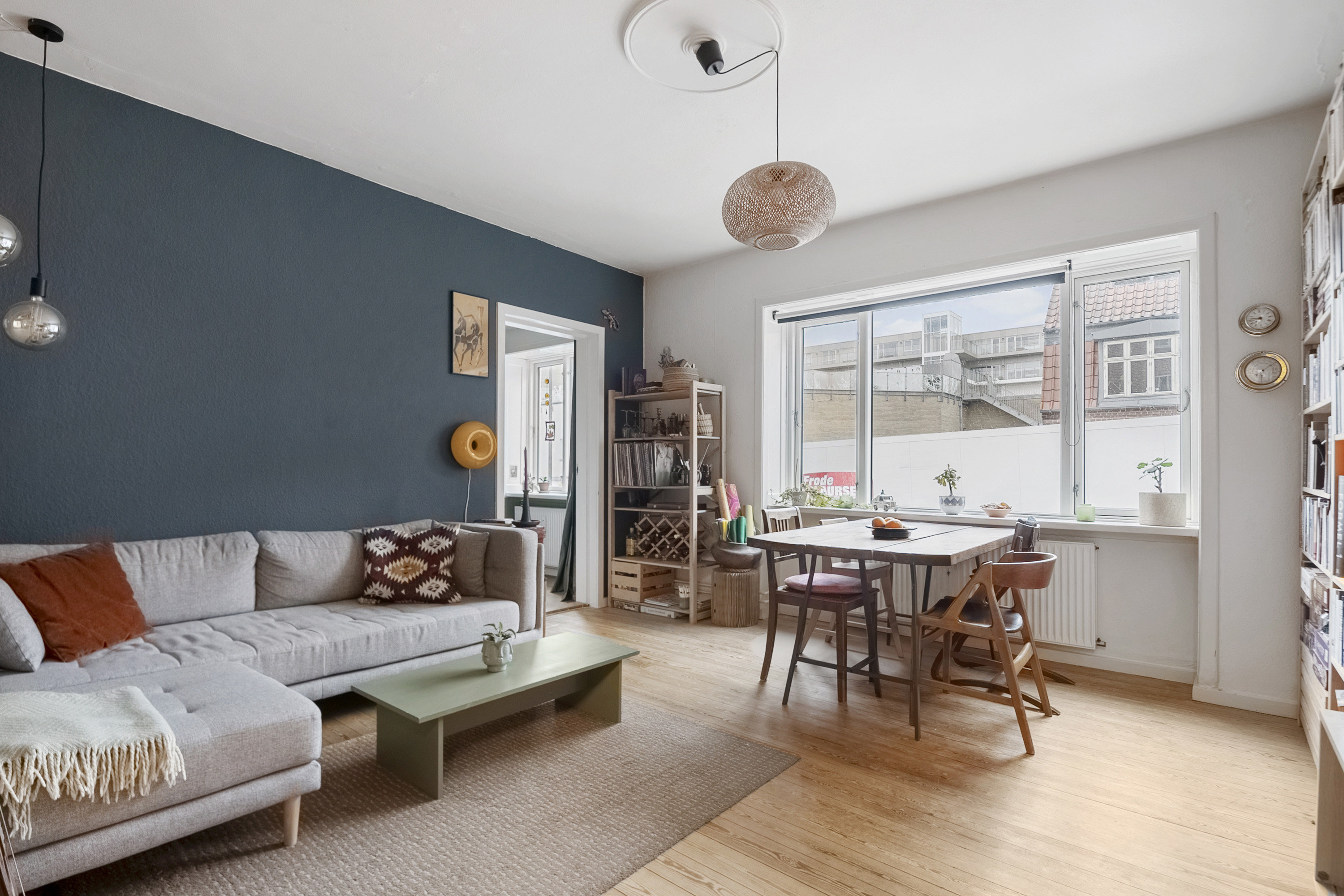 Fremhævet stue billede i fuldskærmstilstand. Billede af Willemoesgade 64, st.. th., Trøjborg, 8200 Aarhus N