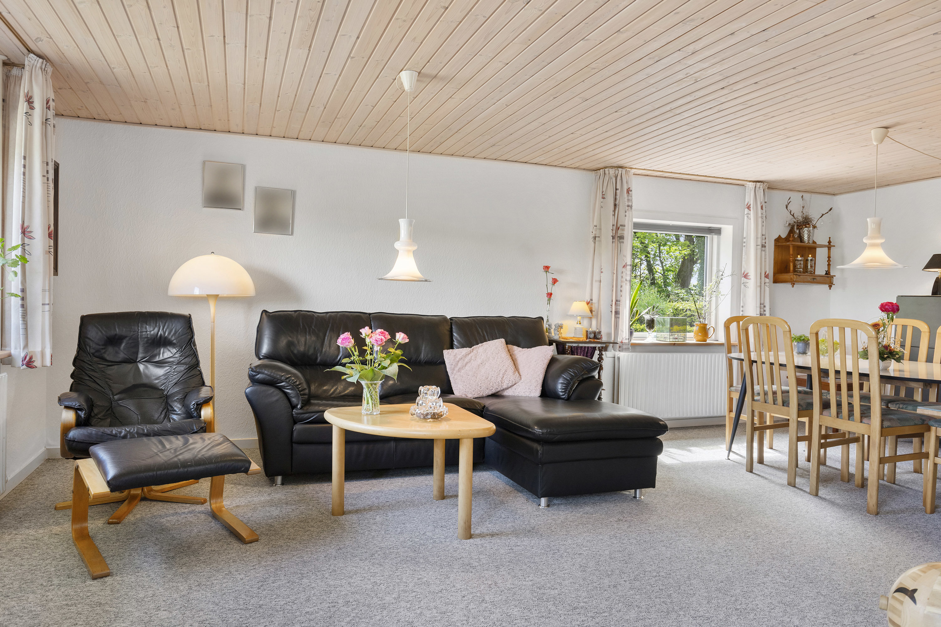 Fremhævet stue billede i fuldskærmstilstand. Billede af Tanderupgårdsvej 132, Bejstrup, 9690 Fjerritslev