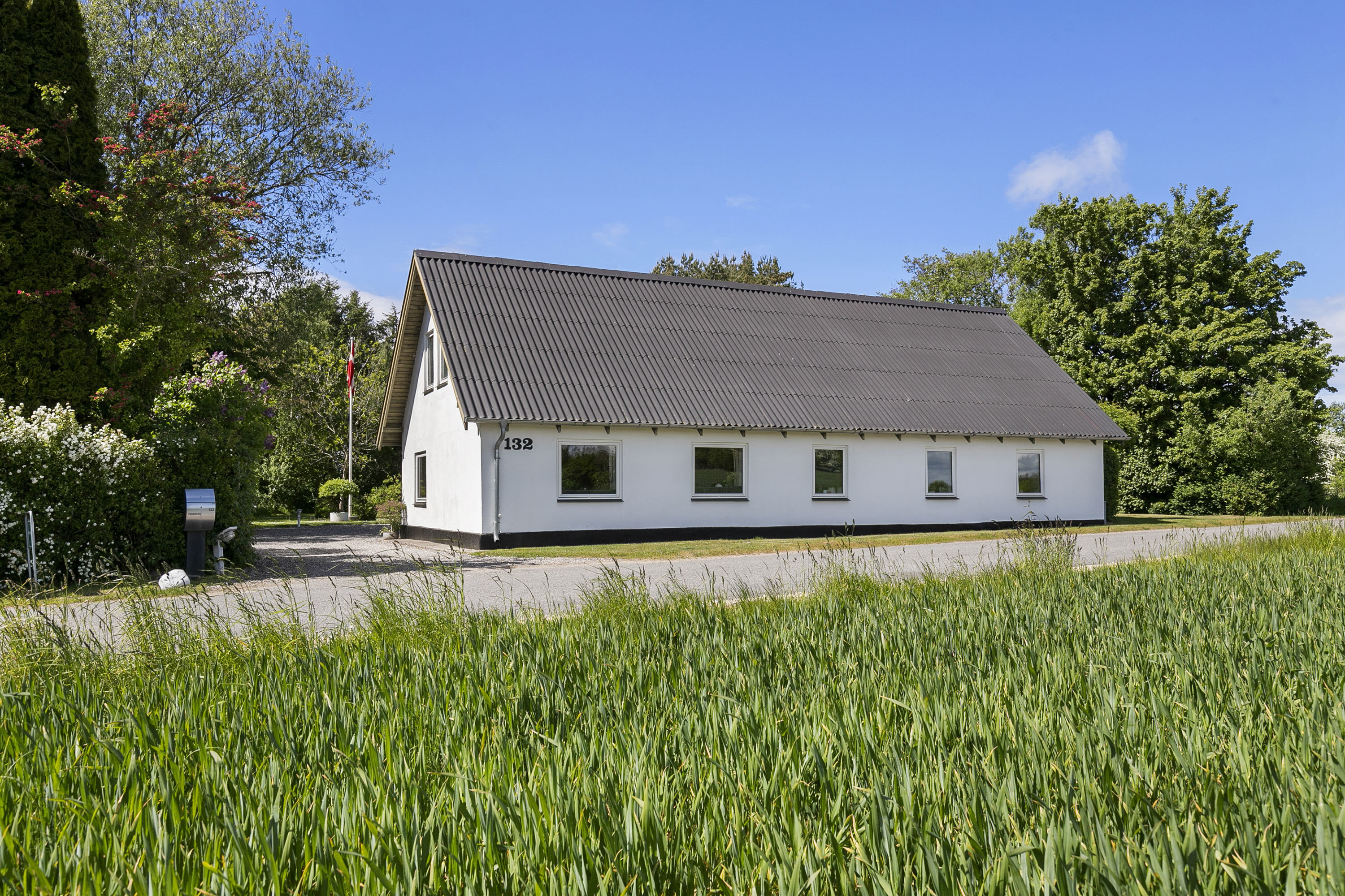 Fremhævet facade billede i fuldskærmstilstand. Billede af Tanderupgårdsvej 132, Bejstrup, 9690 Fjerritslev