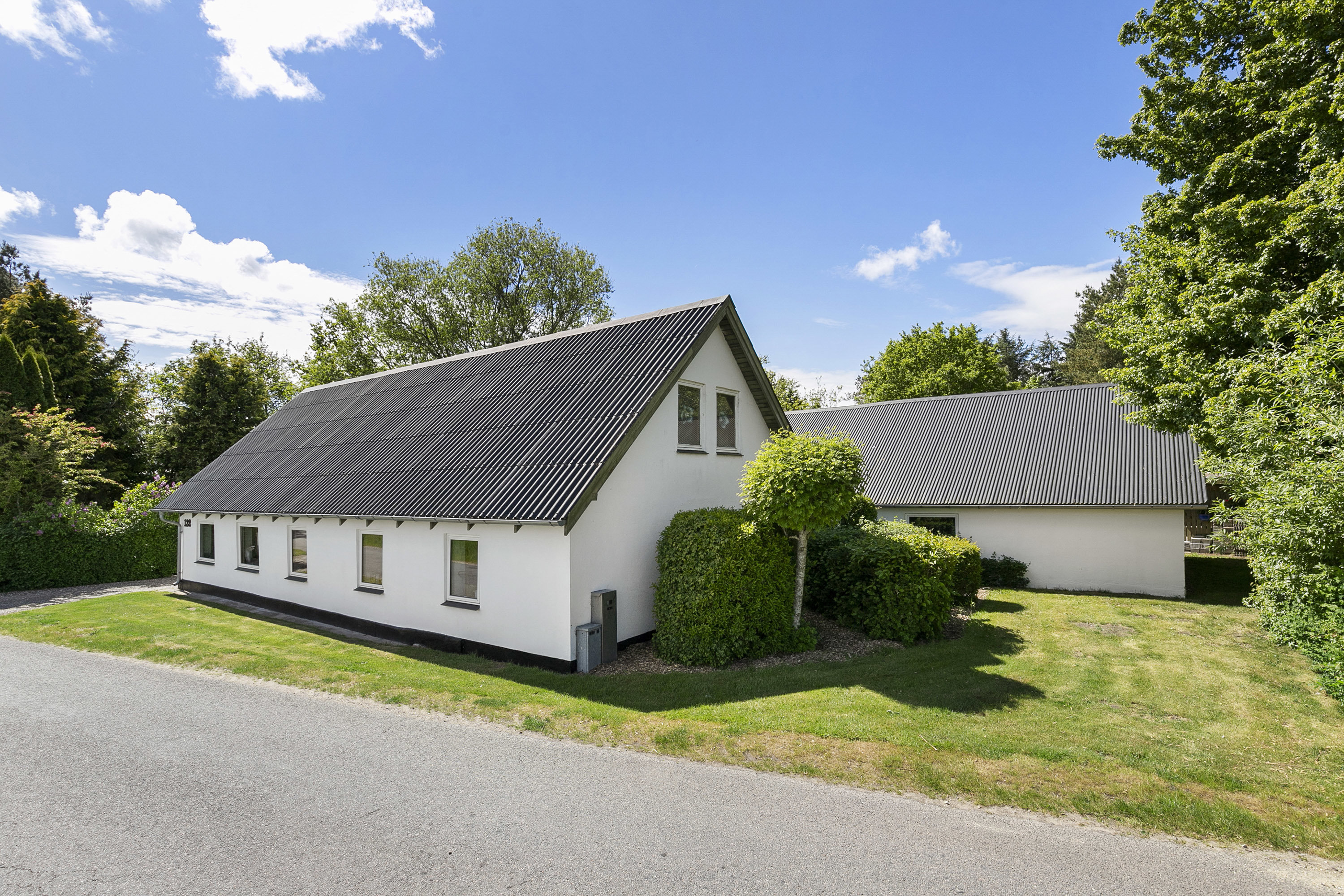 Fremhævet facade billede i fuldskærmstilstand. Billede af Tanderupgårdsvej 132, Bejstrup, 9690 Fjerritslev