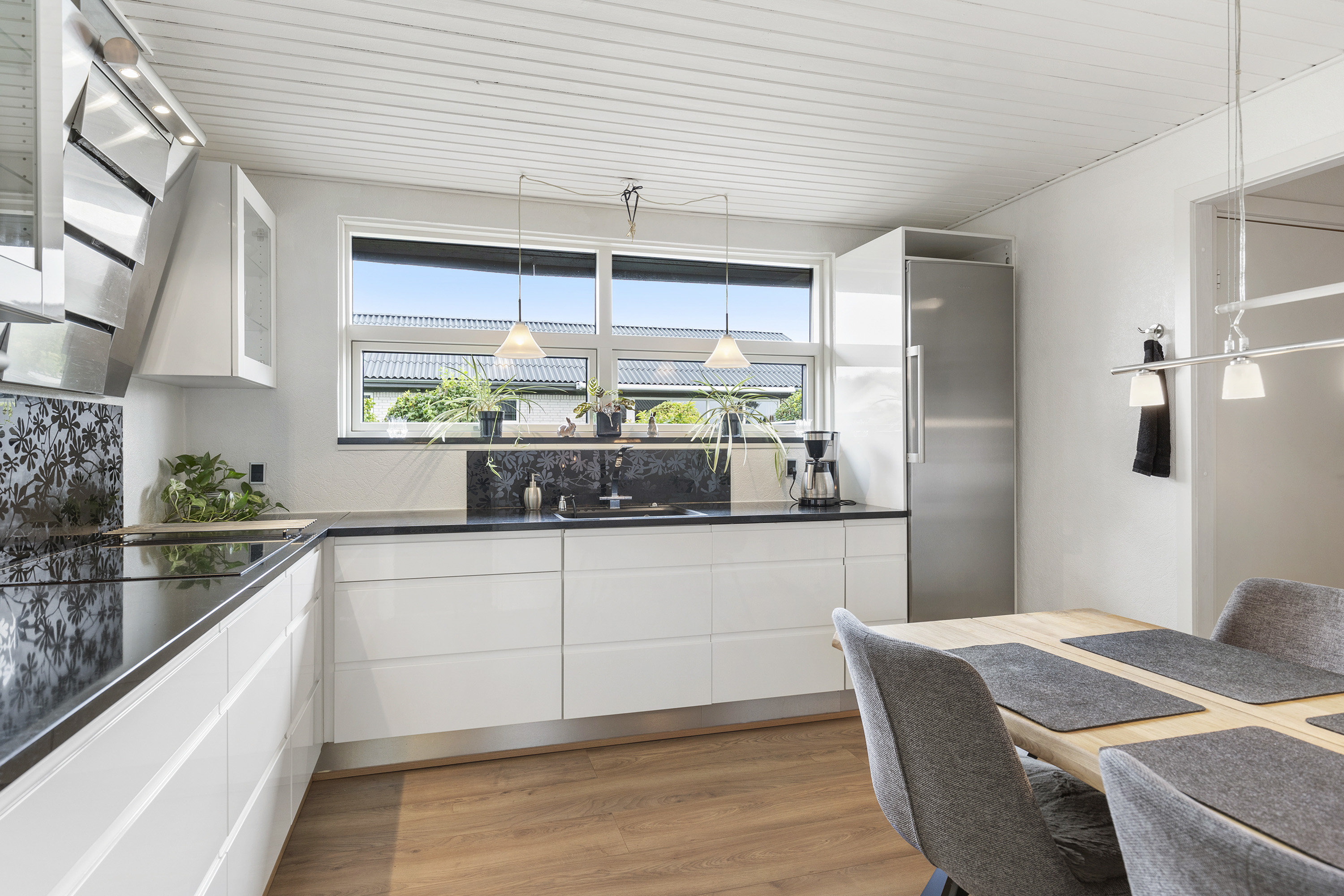 Miniaturebillede 2: køkken. Billede af Valmuemarken 14, 9690 Fjerritslev