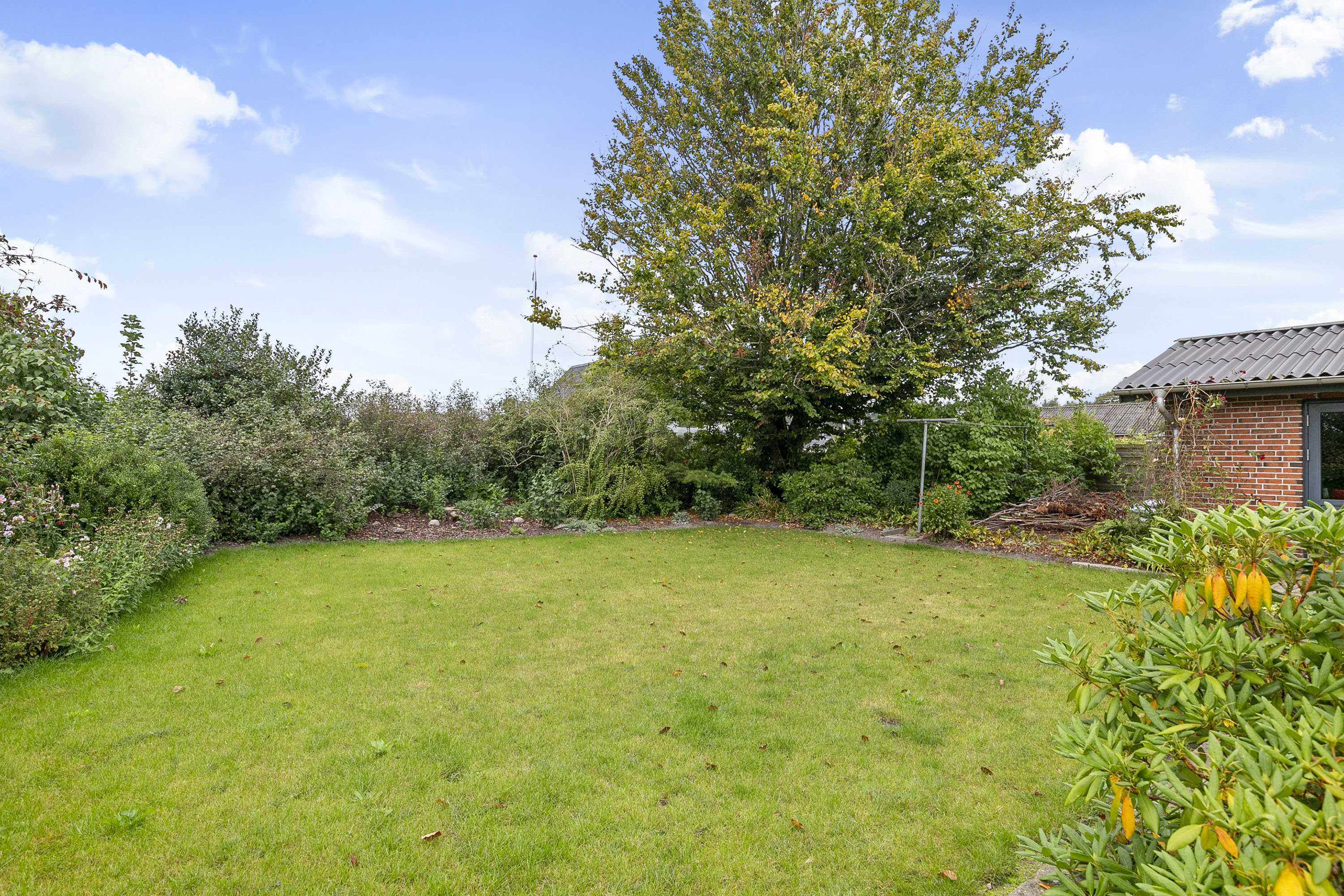 Fremhævet have billede i fuldskærmstilstand. Billede af Valmuemarken 14, 9690 Fjerritslev