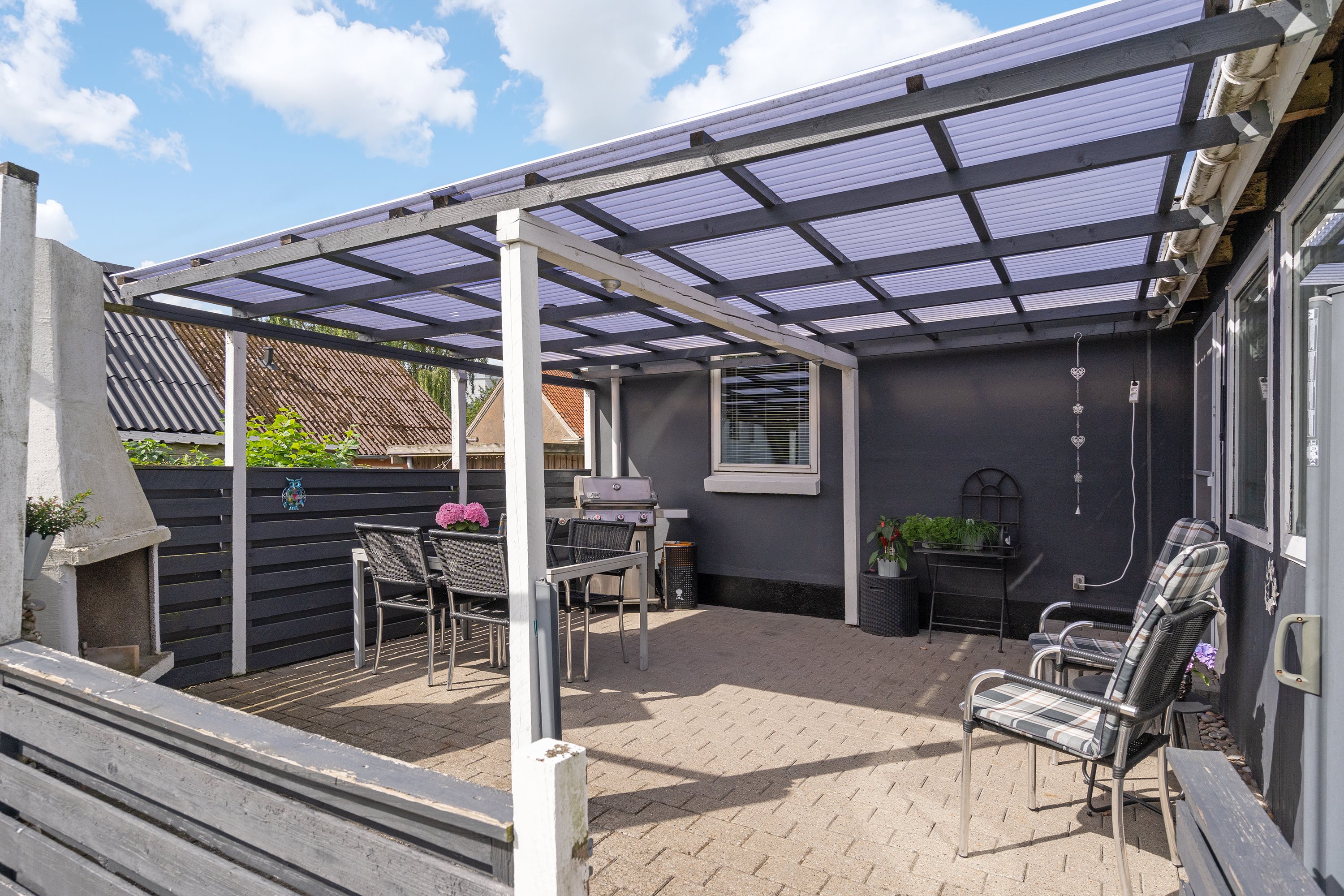 Fremhævet overdækket terrasse billede i fuldskærmstilstand. Billede af Vandværksvej 8, 9690 Fjerritslev