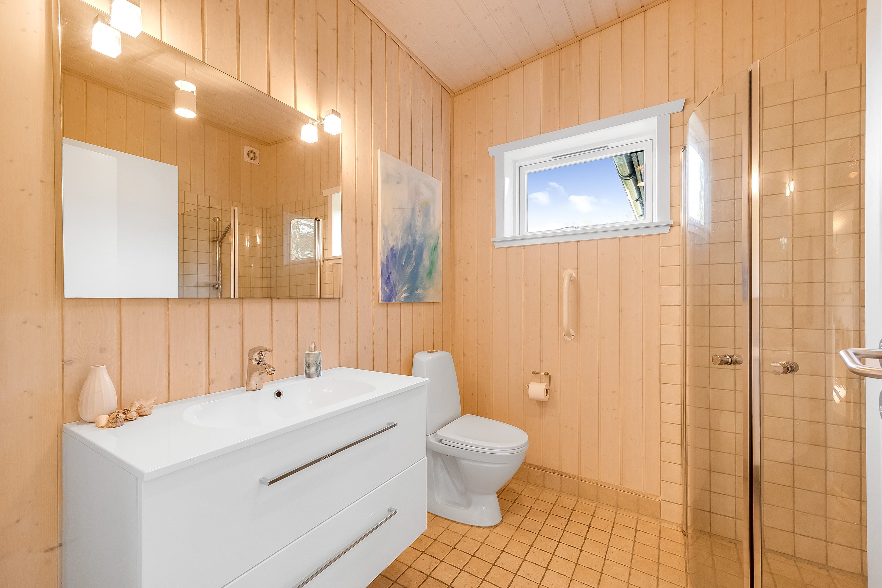 Fremhævet badeværelse billede i fuldskærmstilstand. Billede af Torstedvej 96, 6980 Tim