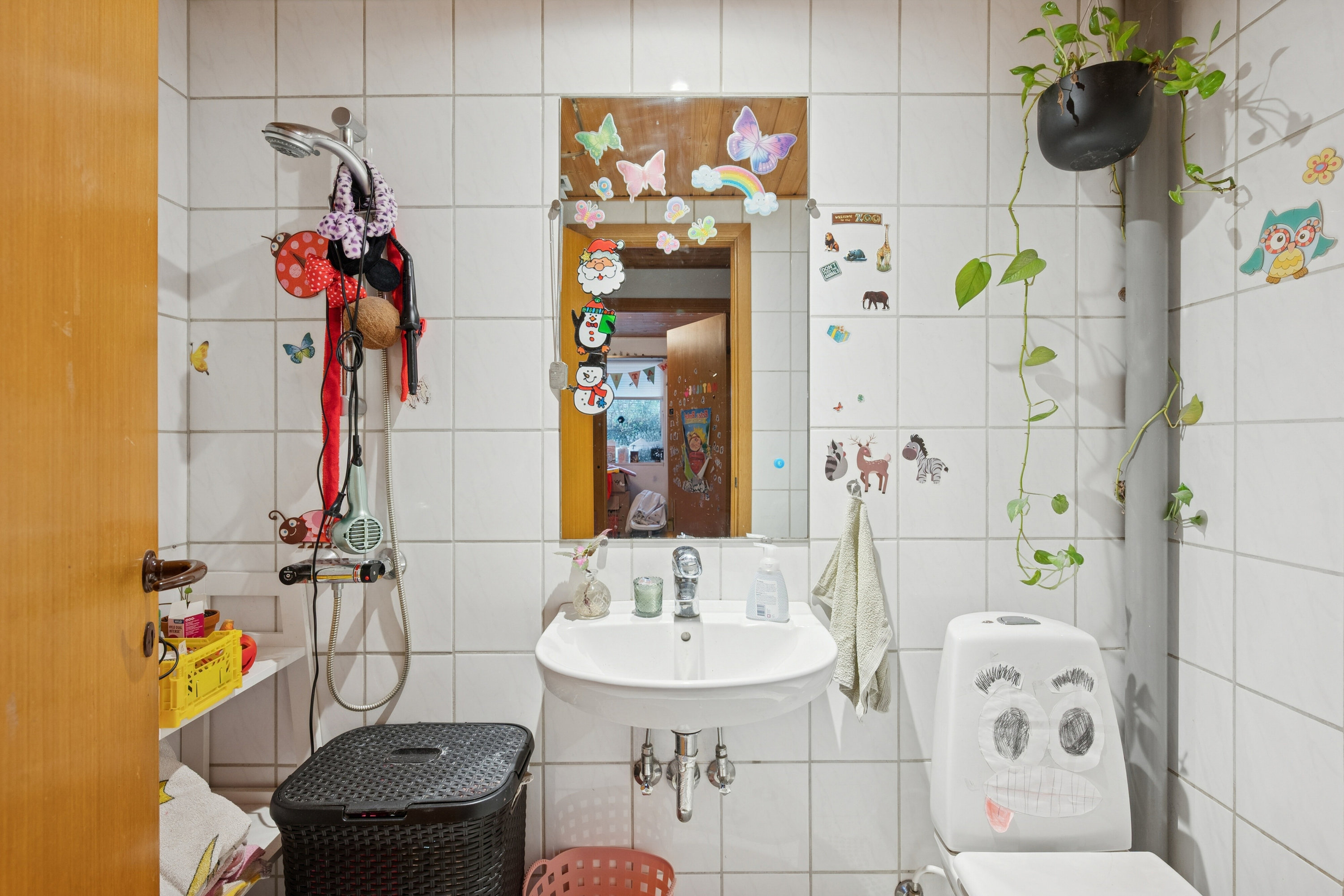 Fremhævet badeværelse billede i fuldskærmstilstand. Billede af Grambyvej 47B, 2610 Rødovre