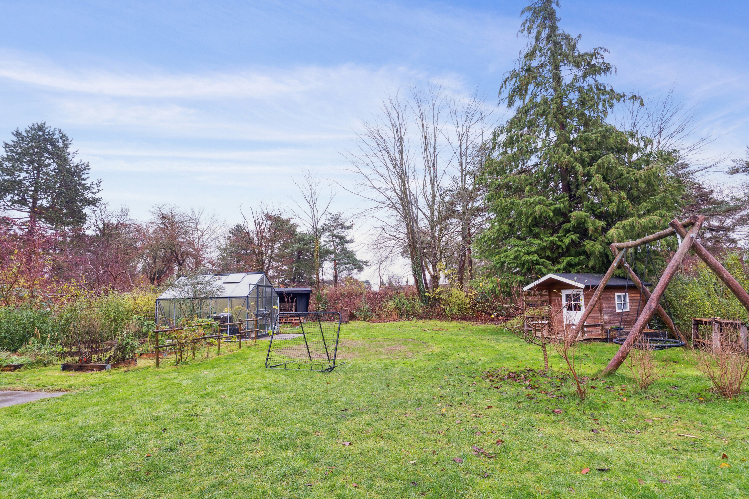 Fremhævet set fra haven billede i fuldskærmstilstand. Billede af Stjernevangen 3, 2600 Glostrup