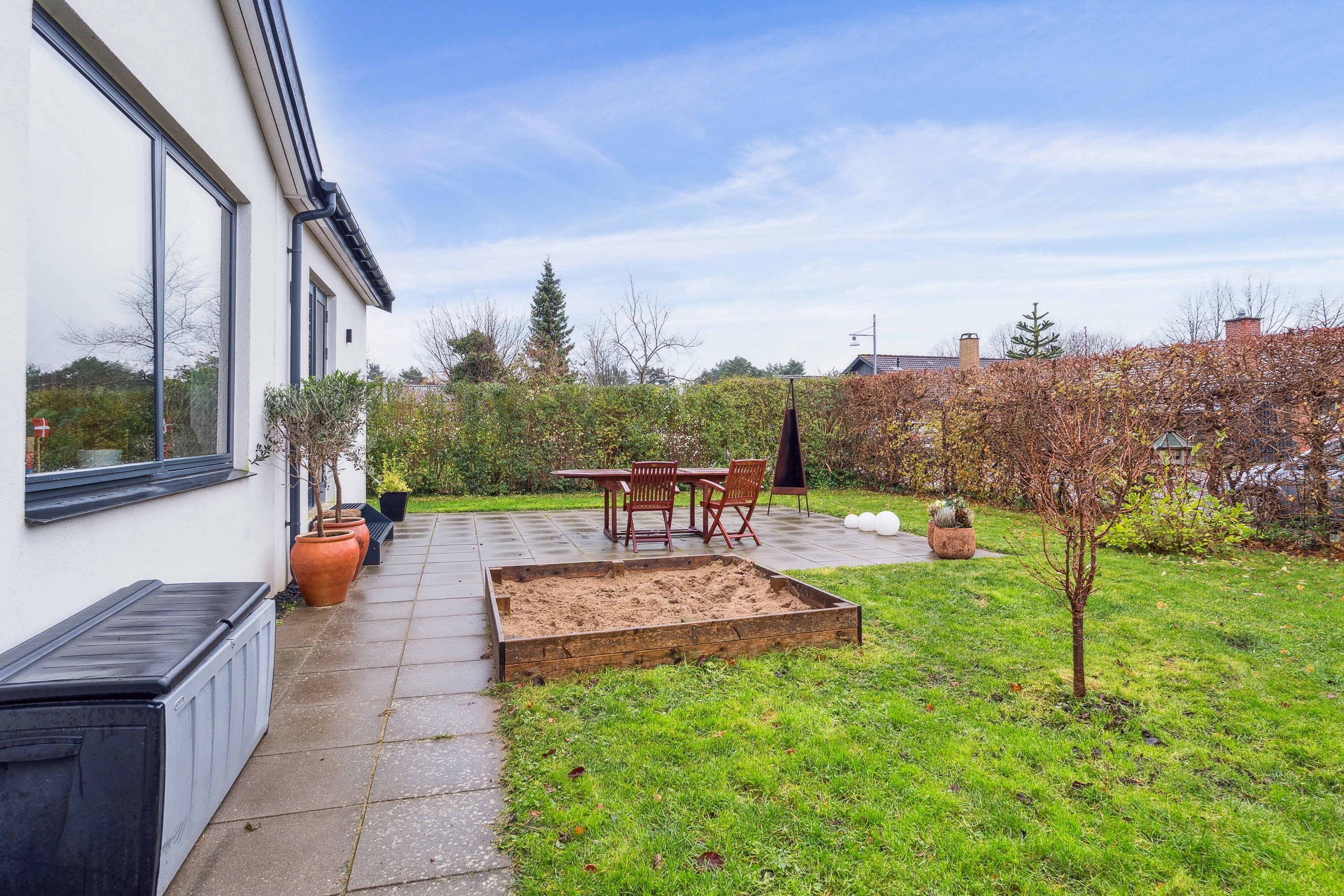 Fremhævet set fra haven billede i fuldskærmstilstand. Billede af Stjernevangen 3, 2600 Glostrup