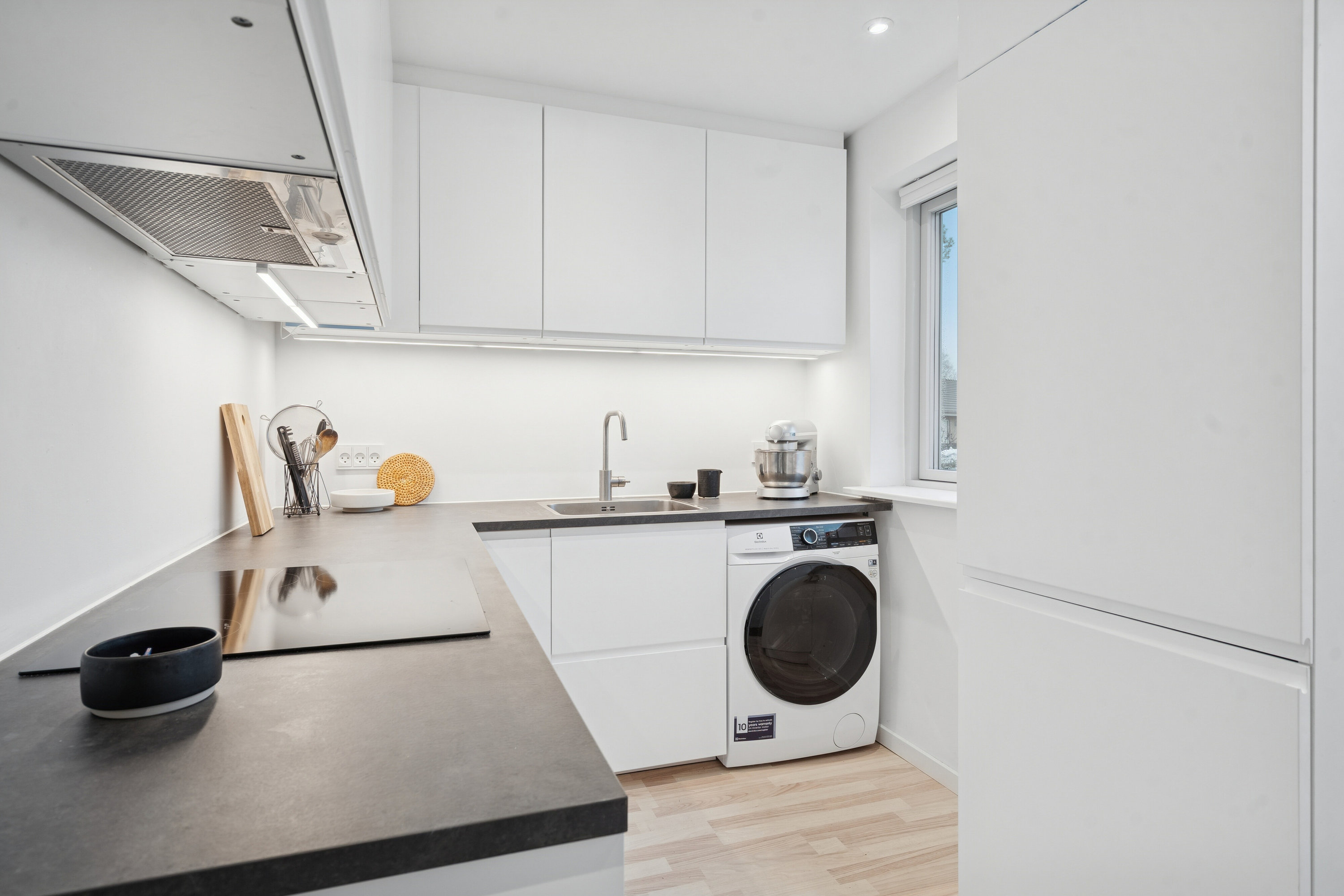 Fremhævet køkken billede i fuldskærmstilstand. Billede af Musvågevej 3H, Snestrup, 5210 Odense NV