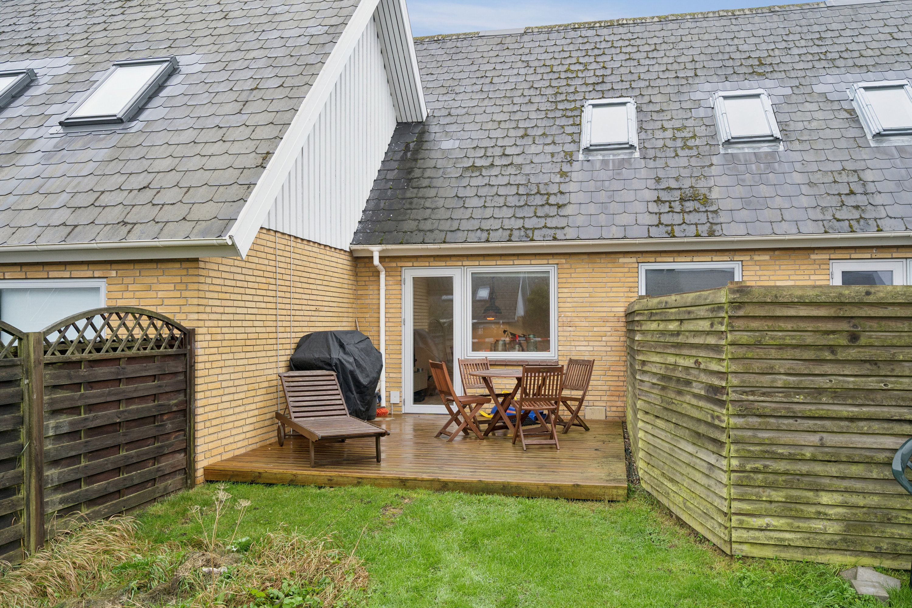 Fremhævet set fra haven billede i fuldskærmstilstand. Billede af Musvågevej 3H, Snestrup, 5210 Odense NV