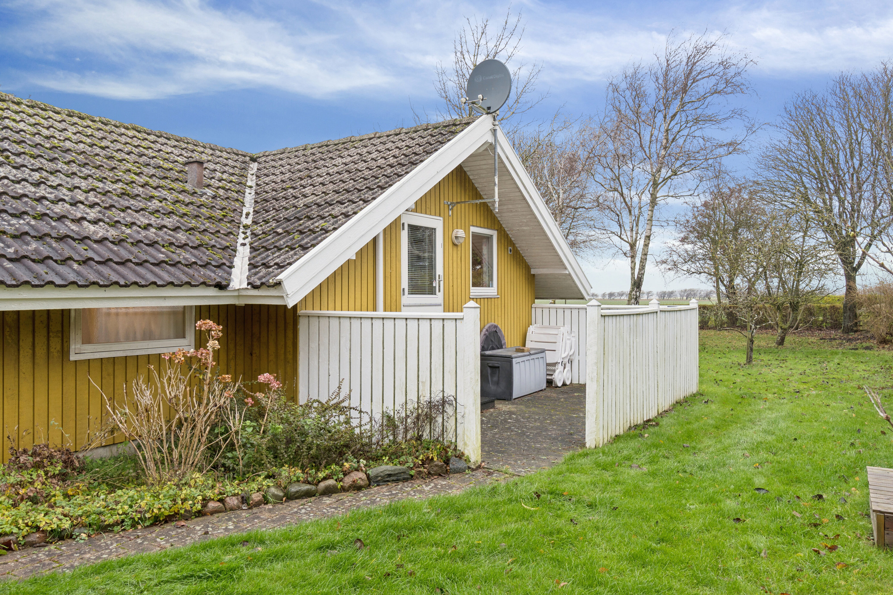 Fremhævet set fra haven billede i fuldskærmstilstand. Billede af Helenevej 18, Drøsselbjerg, 4200 Slagelse