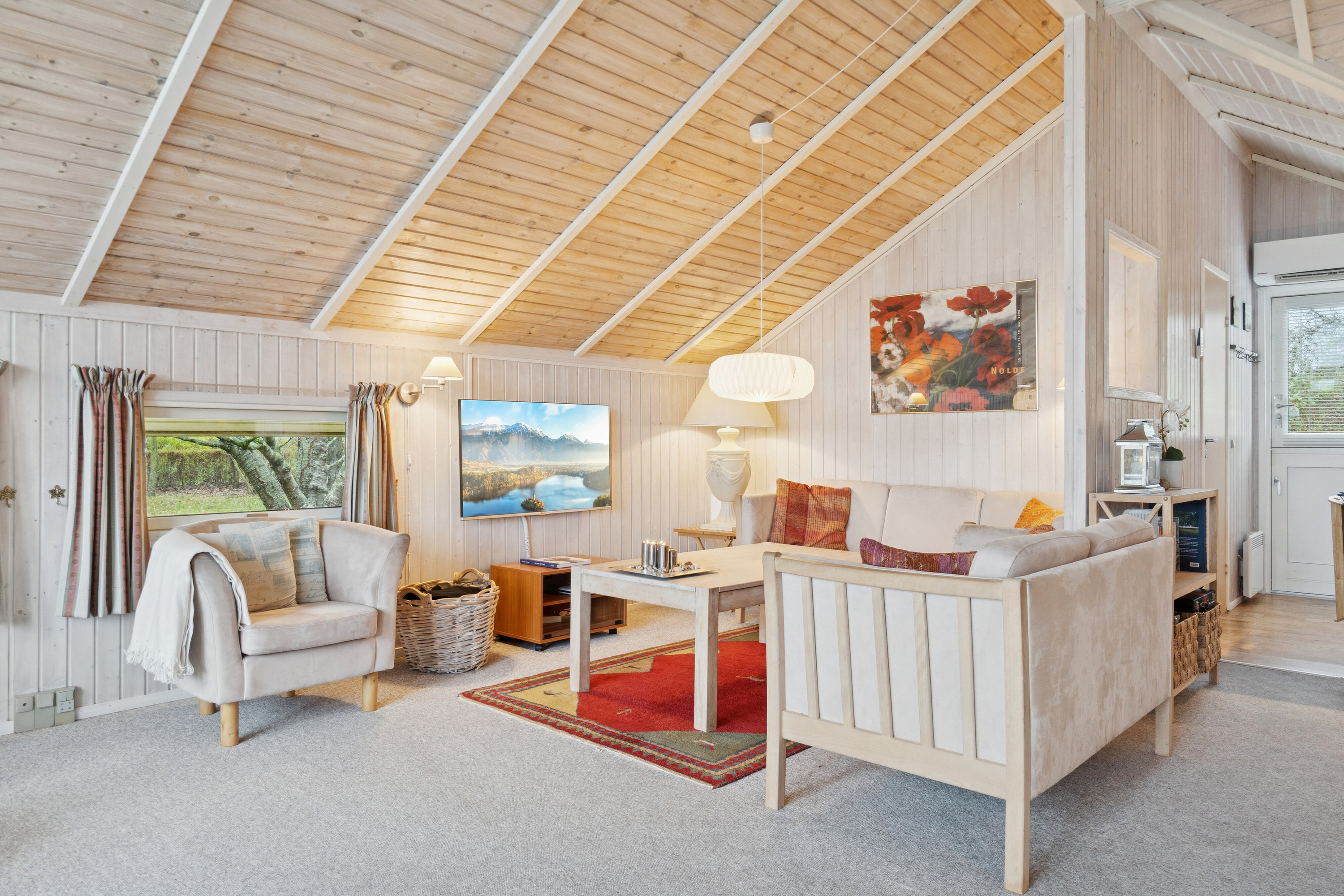 Fremhævet stue billede i fuldskærmstilstand. Billede af Helenevej 18, Drøsselbjerg, 4200 Slagelse