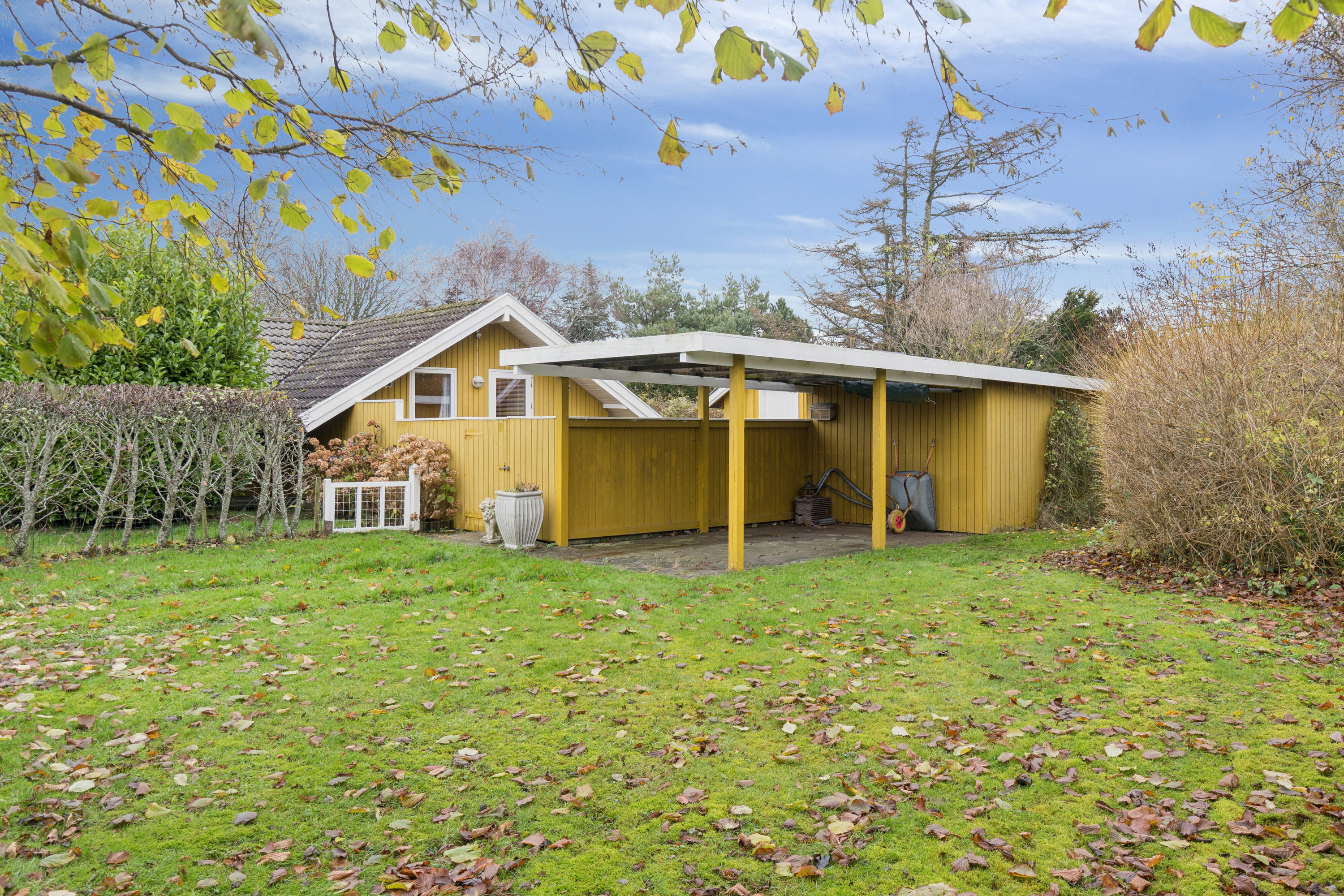 Fremhævet set fra haven billede i fuldskærmstilstand. Billede af Helenevej 18, Drøsselbjerg, 4200 Slagelse