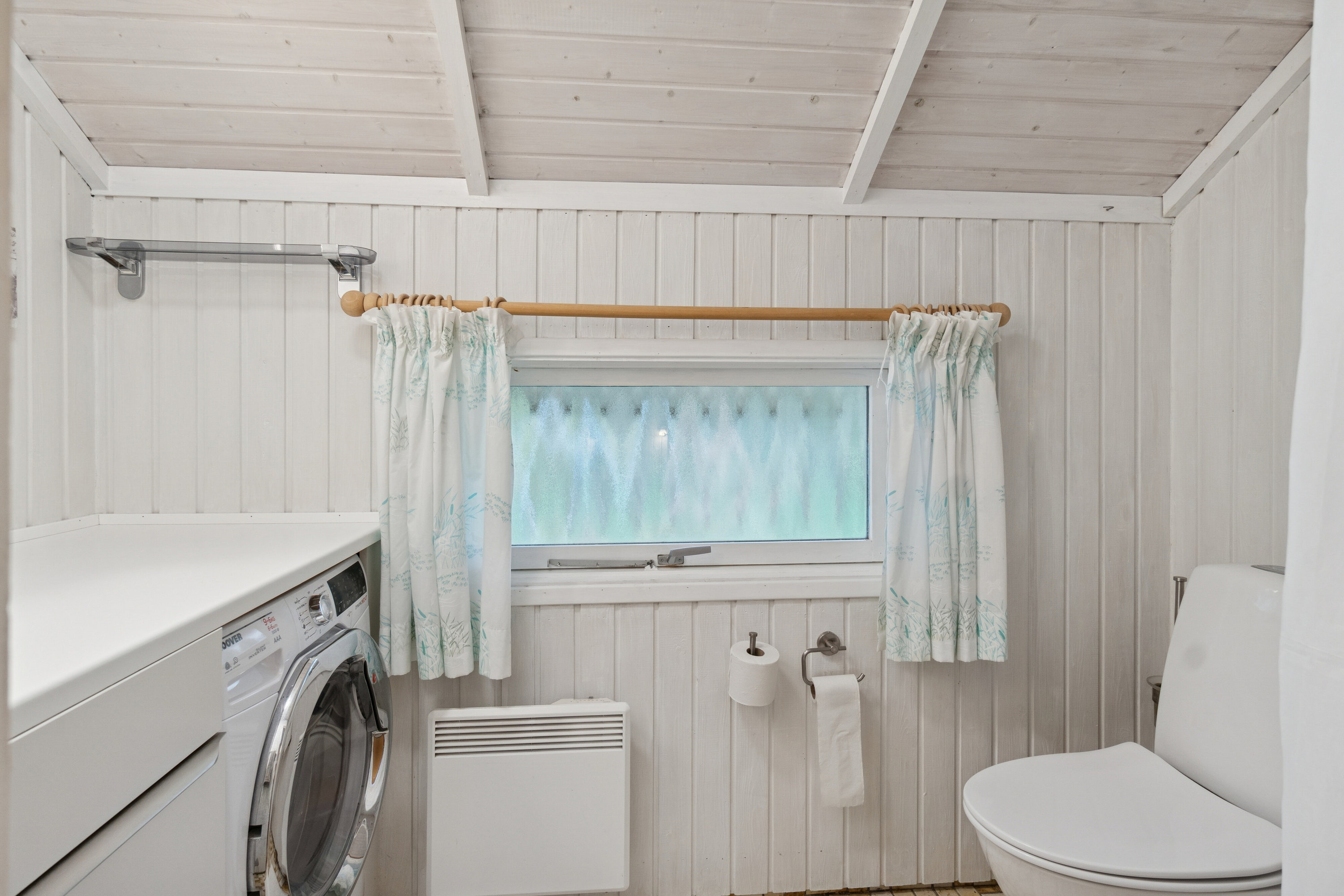 Fremhævet badeværelse billede i fuldskærmstilstand. Billede af Helenevej 18, Drøsselbjerg, 4200 Slagelse