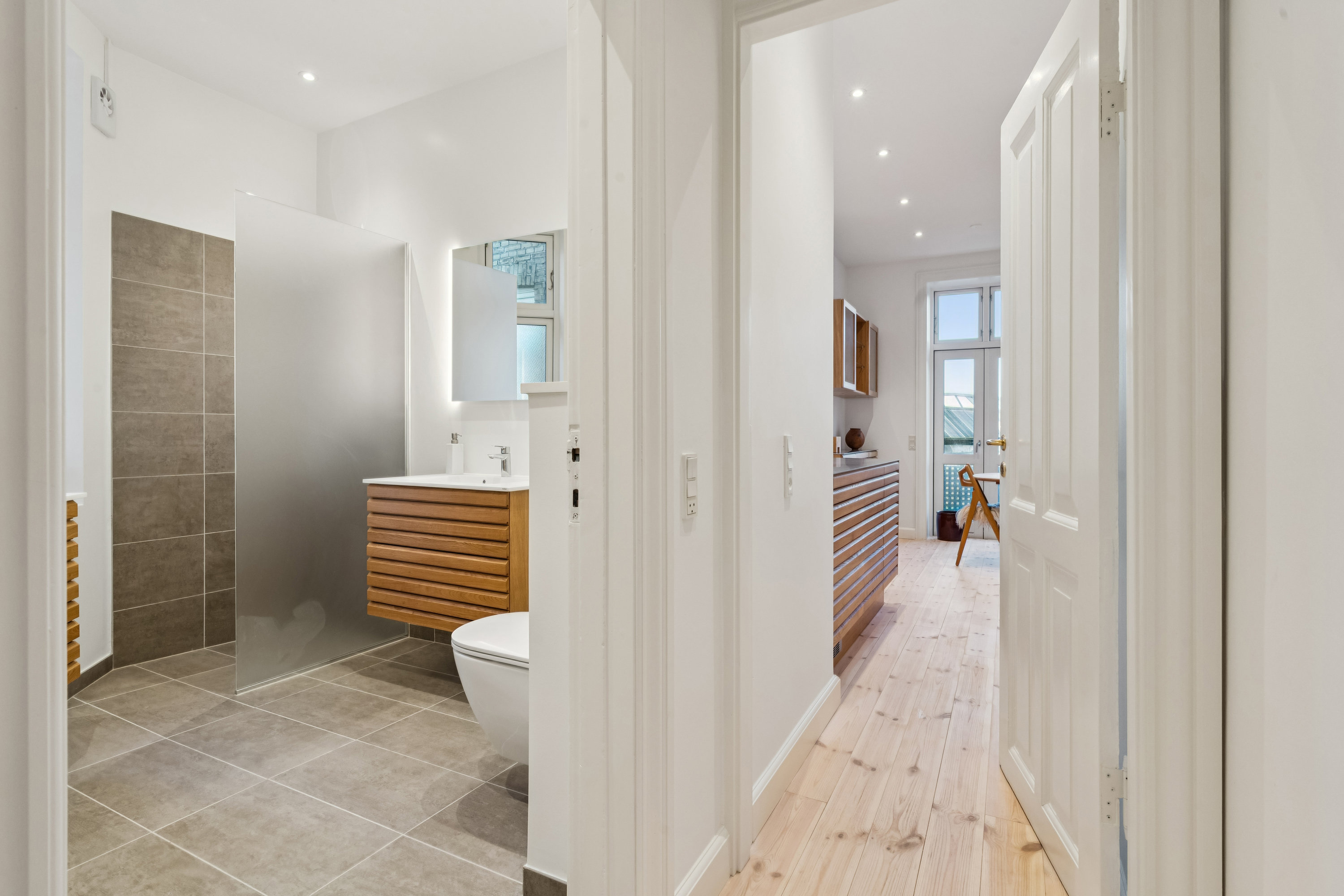 Fremhævet gang billede i fuldskærmstilstand. Billede af Nørregade 19, 2. tv., 9000 Aalborg