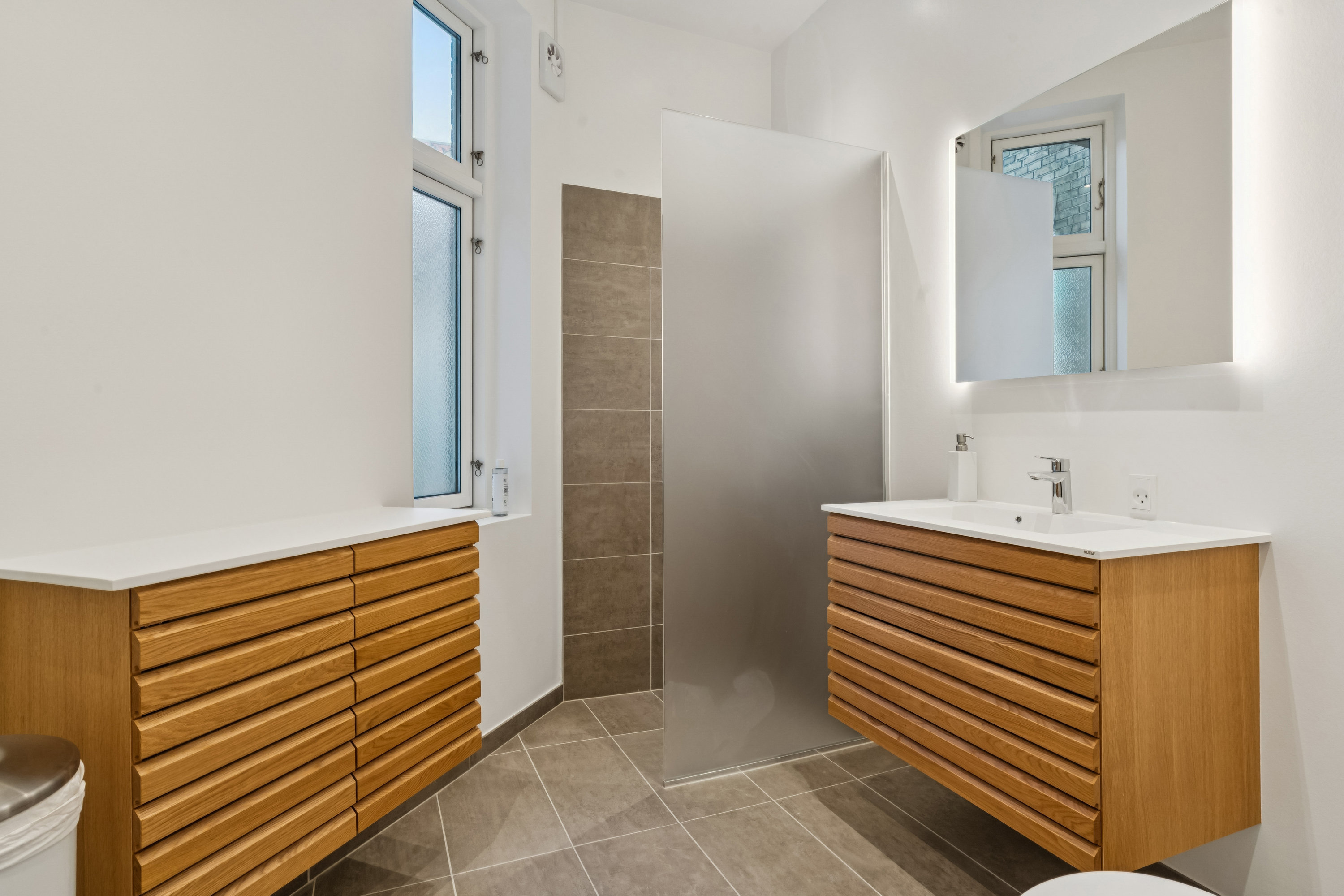 Fremhævet badeværelse billede i fuldskærmstilstand. Billede af Nørregade 19, 2. tv., 9000 Aalborg