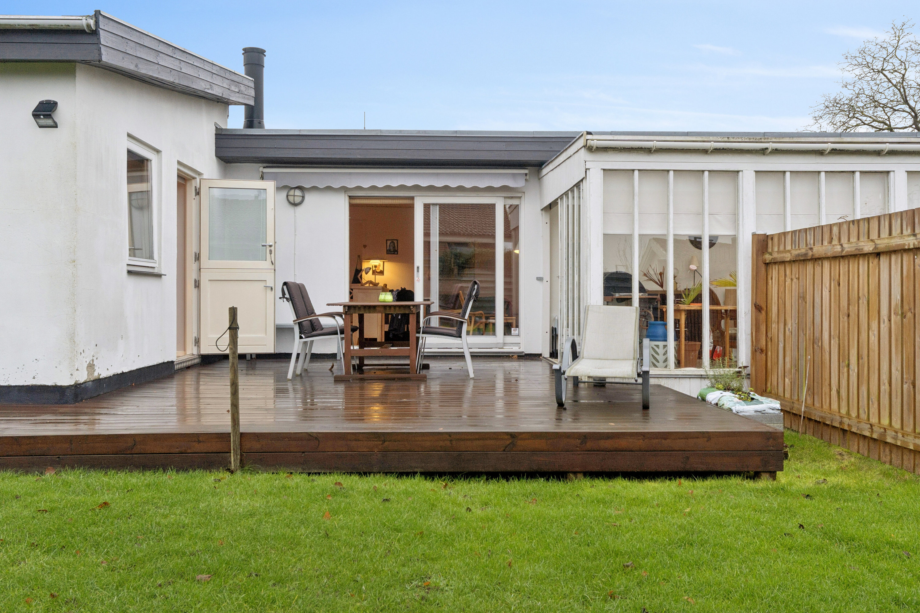 Miniaturebillede 1: terrasse. Billede af Munktoftevej 9, 2610 Rødovre