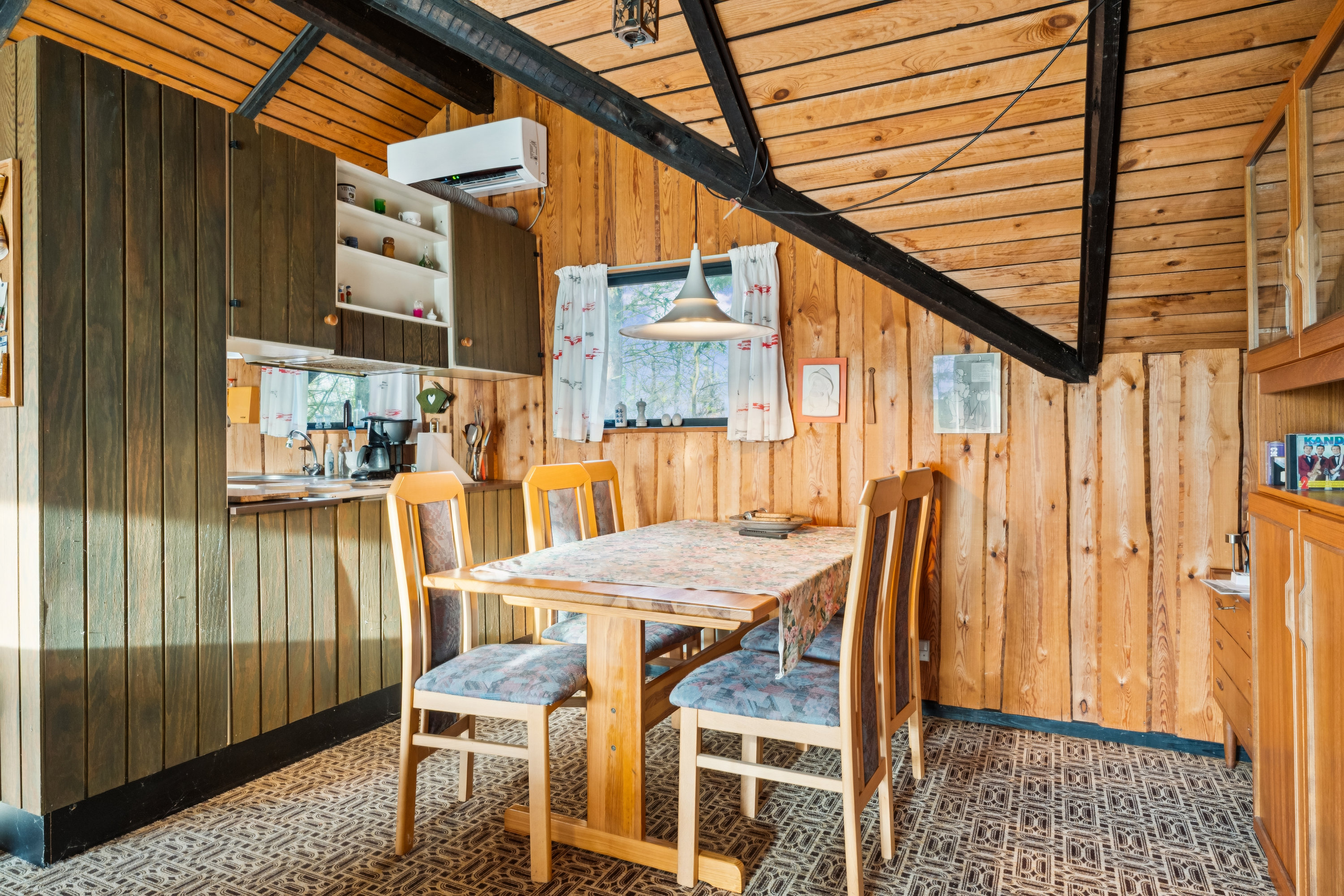 Fremhævet stue billede i fuldskærmstilstand. Billede af Keldbækvej 35, 9240 Nibe