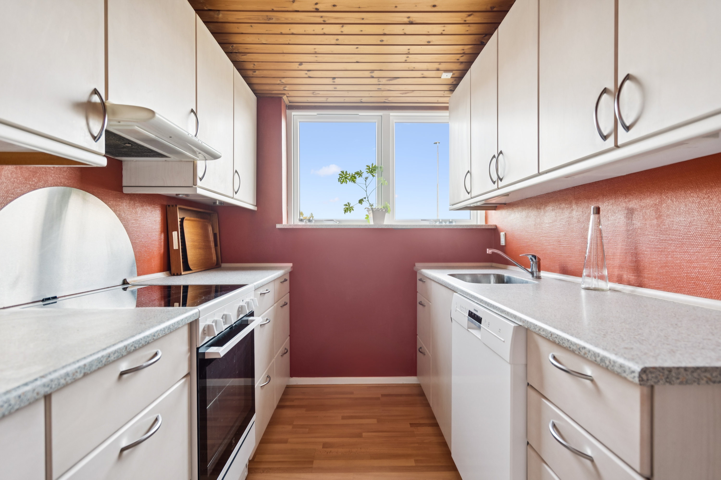 Fremhævet køkken billede i fuldskærmstilstand. Billede af Fanøgade 26, 9850 Hirtshals