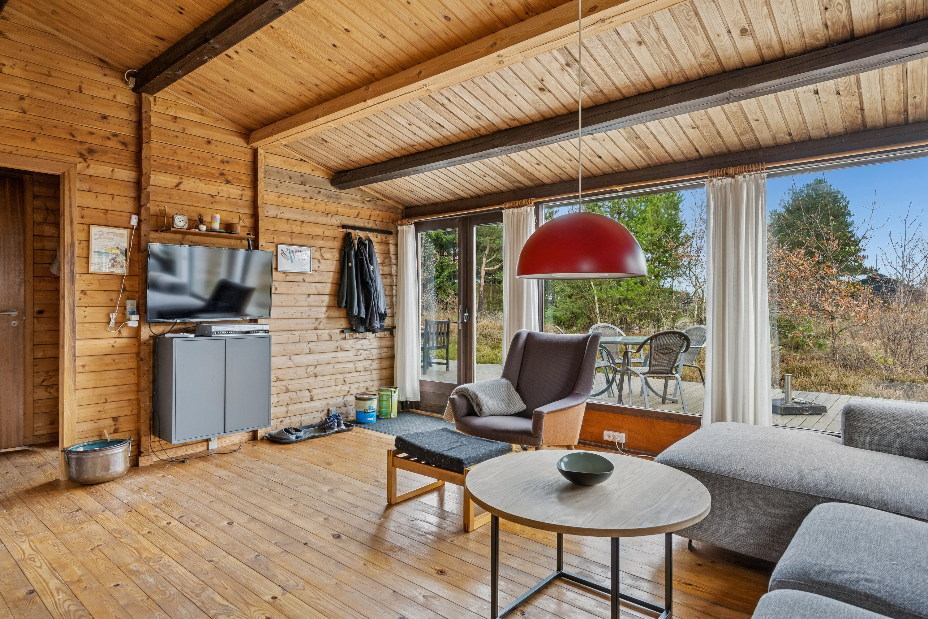 Fremhævet stue billede i fuldskærmstilstand. Billede af Aresvej 4, Boeslum Strand, 8400 Ebeltoft