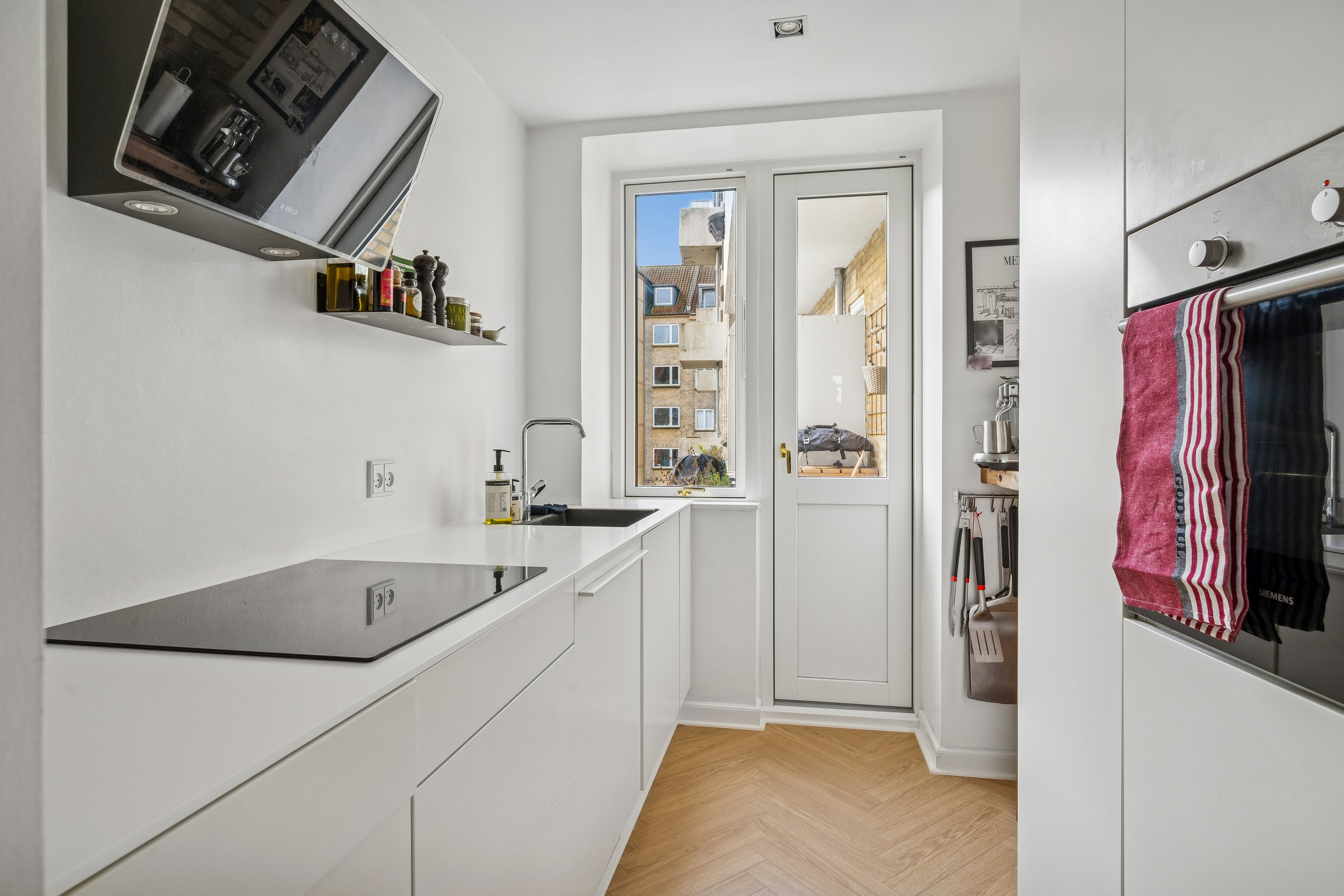Fremhævet køkken billede i fuldskærmstilstand. Billede af Søndre Ringgade 61, 2. th., 8000 Aarhus C