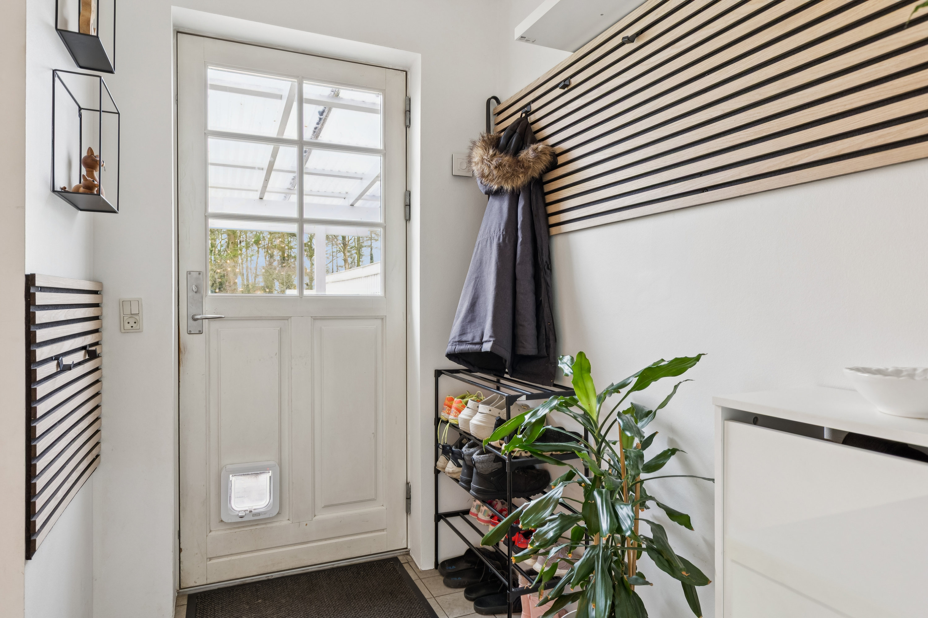 Fremhævet entre billede i fuldskærmstilstand. Billede af Trønningevej 10, Kundby, 4520 Svinninge