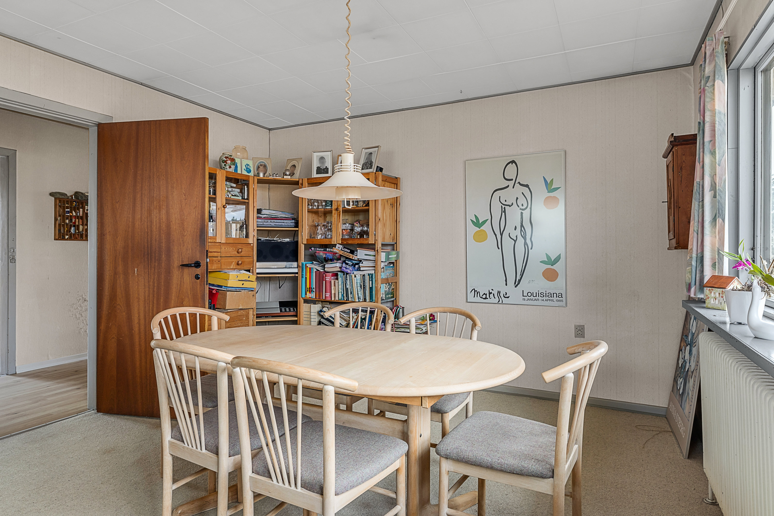 Fremhævet stue billede i fuldskærmstilstand. Billede af Brevikvej 11, Faaborg, 5600 Faaborg