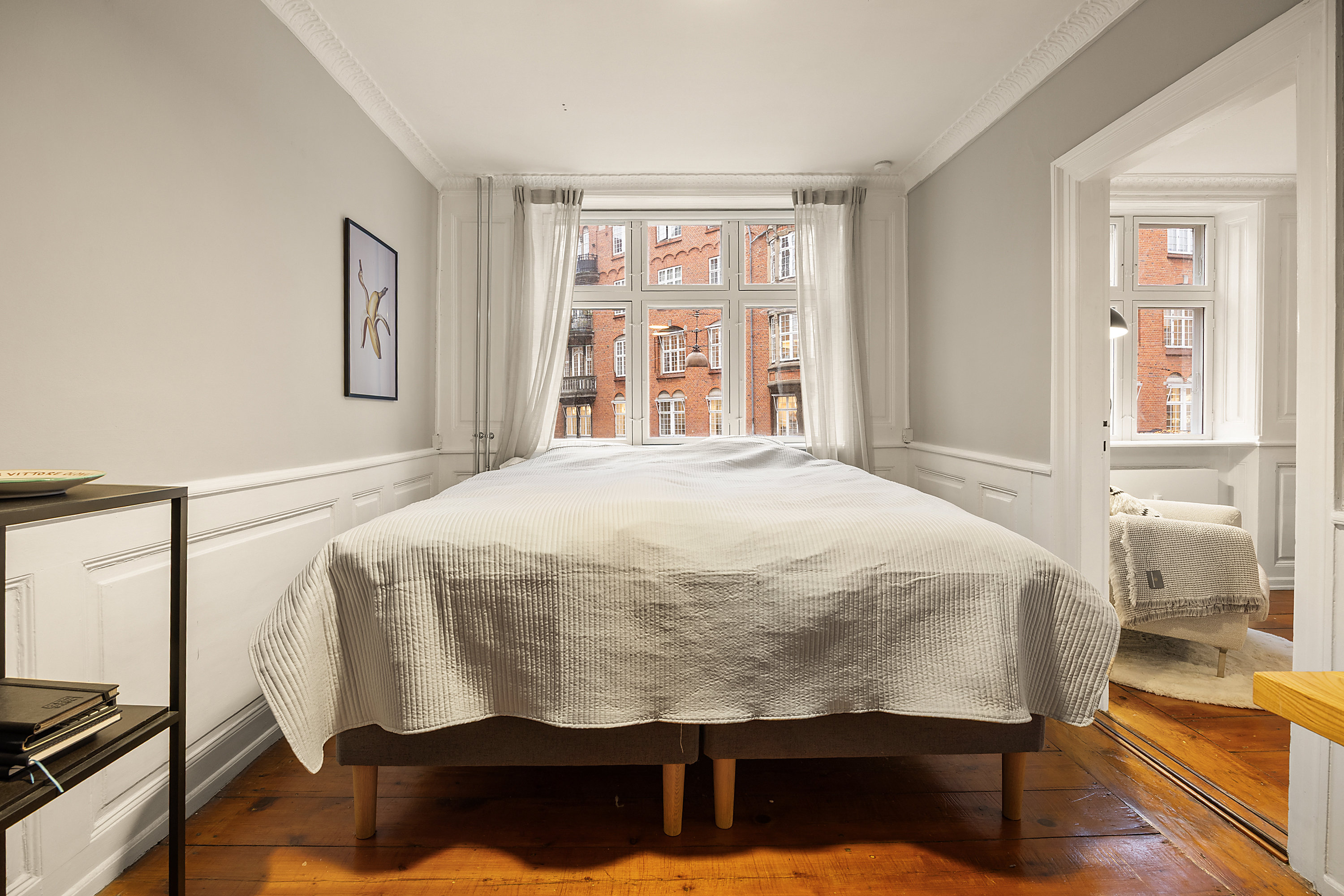 Fremhævet værelse billede i fuldskærmstilstand. Billede af Gammel Mønt 19, 1., 1117 København K