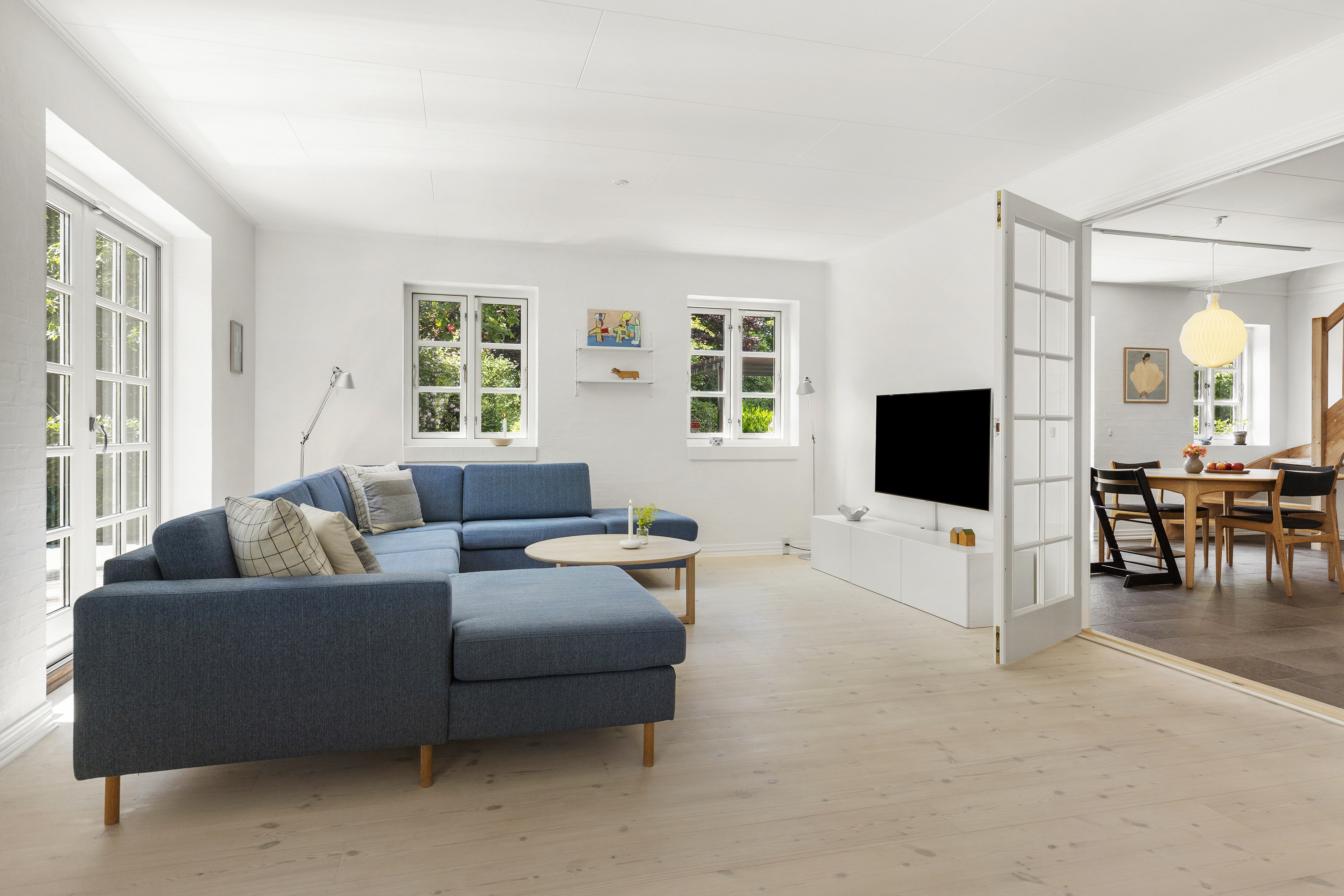 Fremhævet stue billede i fuldskærmstilstand. Billede af Vangvejen 8, Trekroner, 9690 Fjerritslev