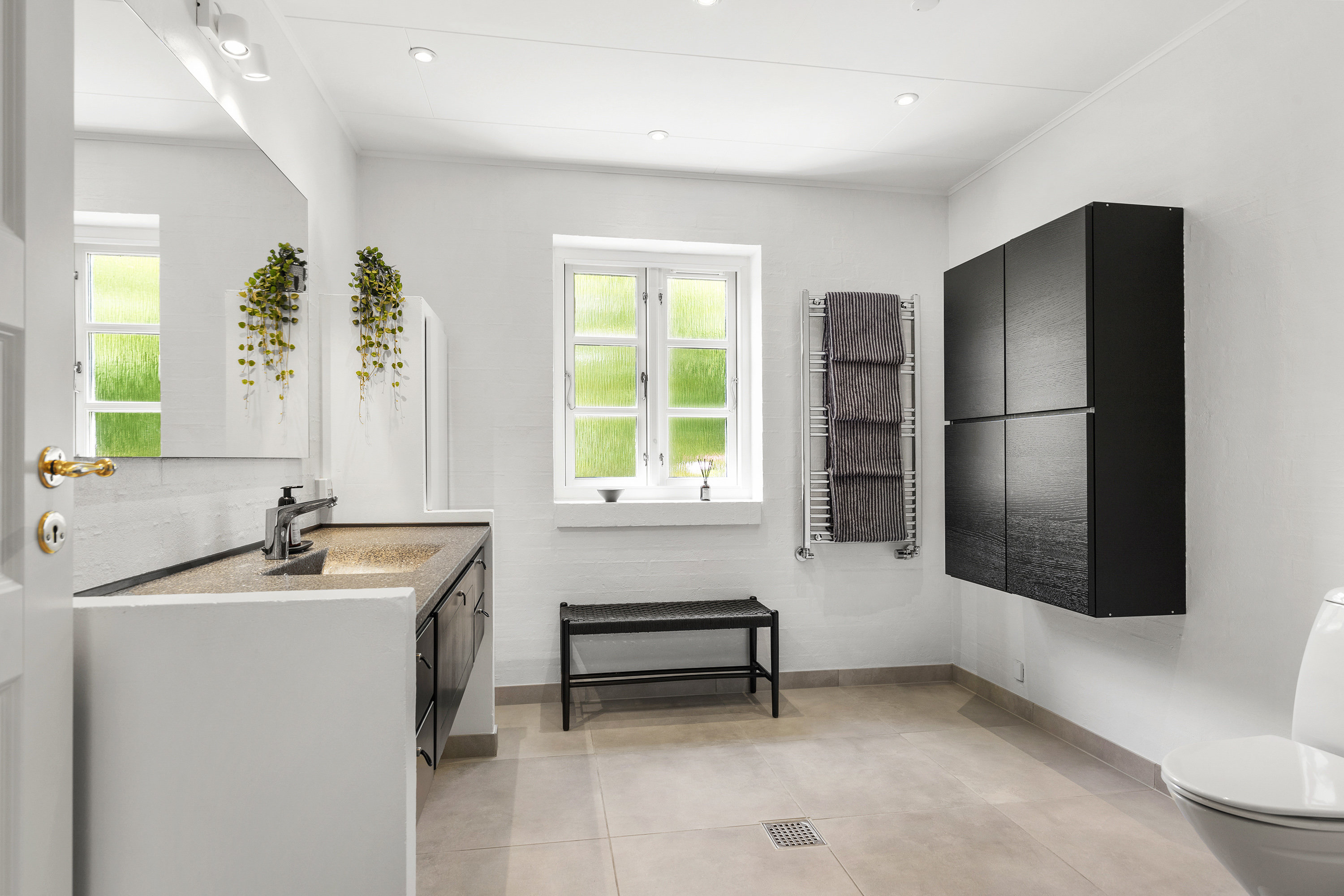 Fremhævet badeværelse billede i fuldskærmstilstand. Billede af Vangvejen 8, Trekroner, 9690 Fjerritslev